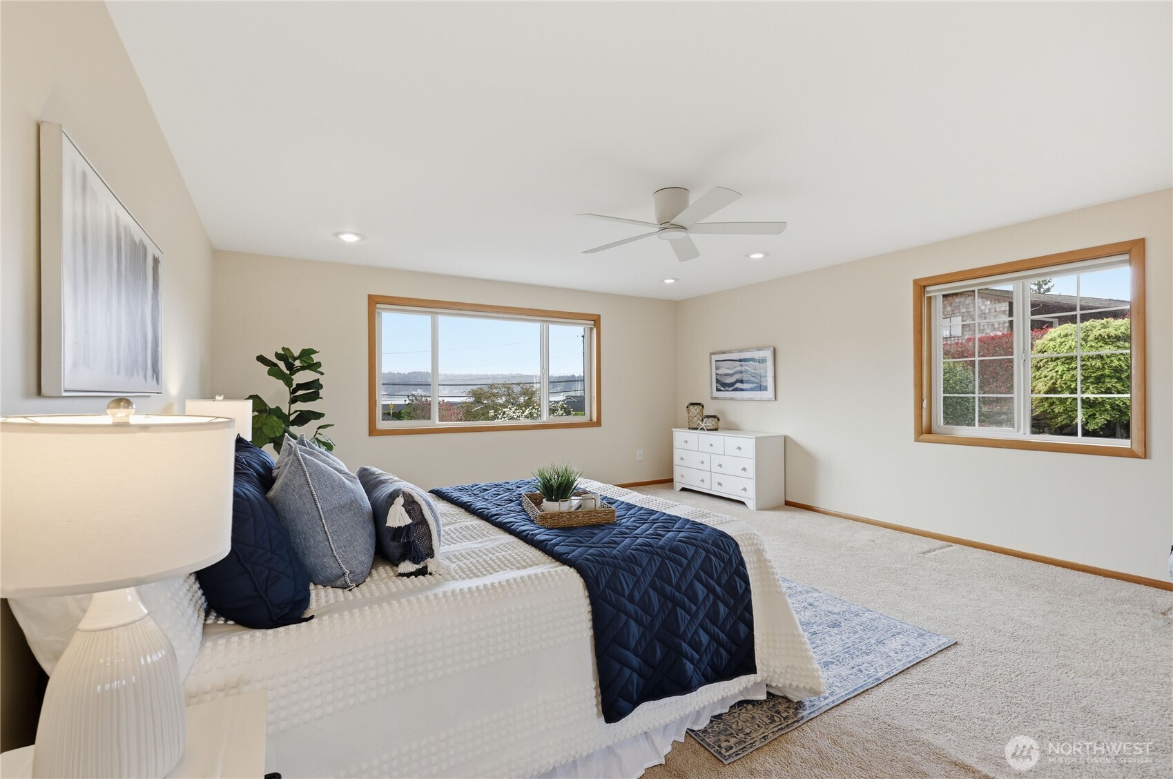 17851 9th Avenue NE, Poulsbo, WA 98370