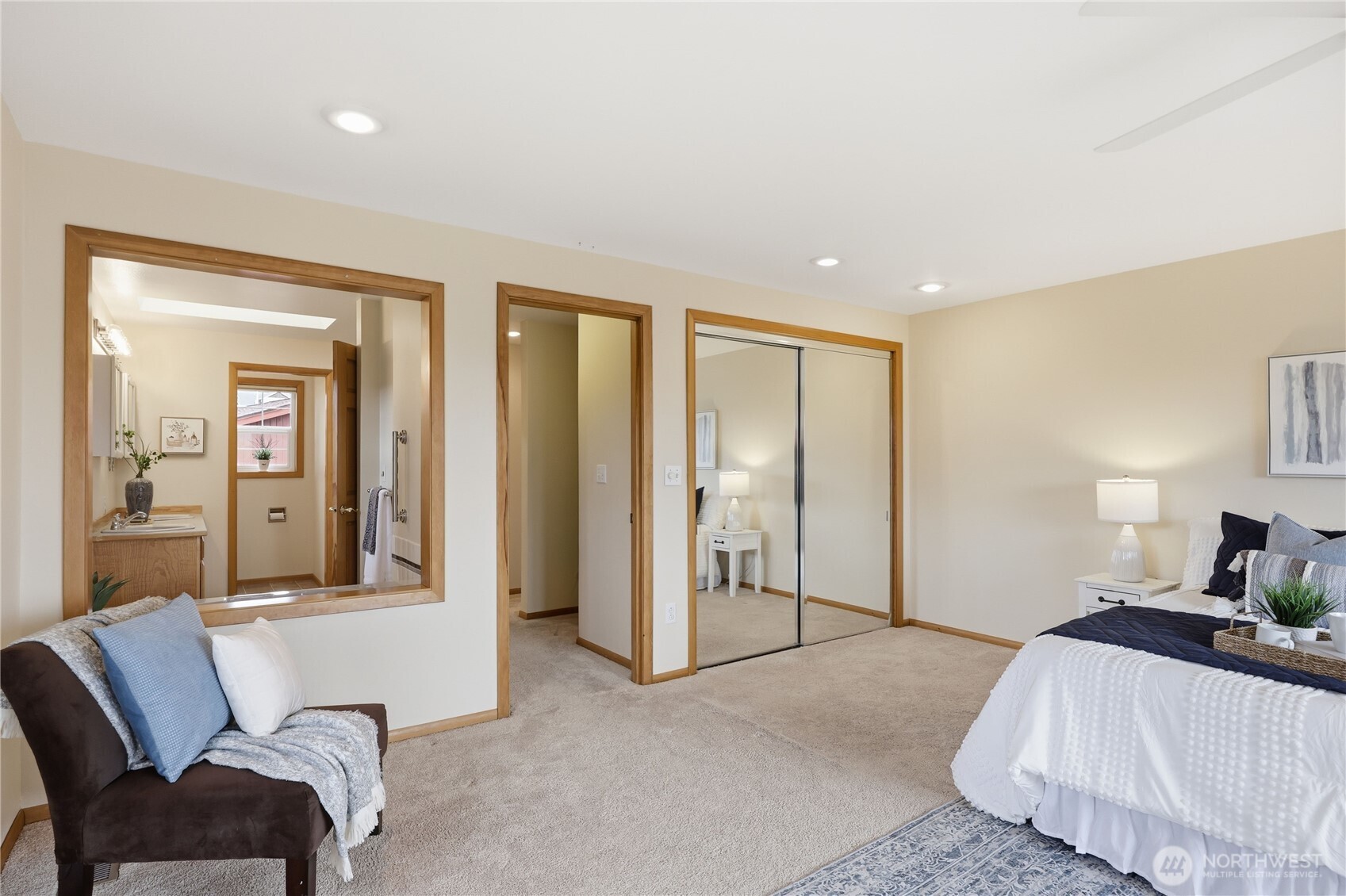 17851 9th Avenue NE, Poulsbo, WA 98370