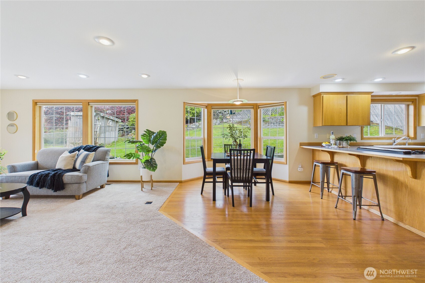 17851 9th Avenue NE, Poulsbo, WA 98370