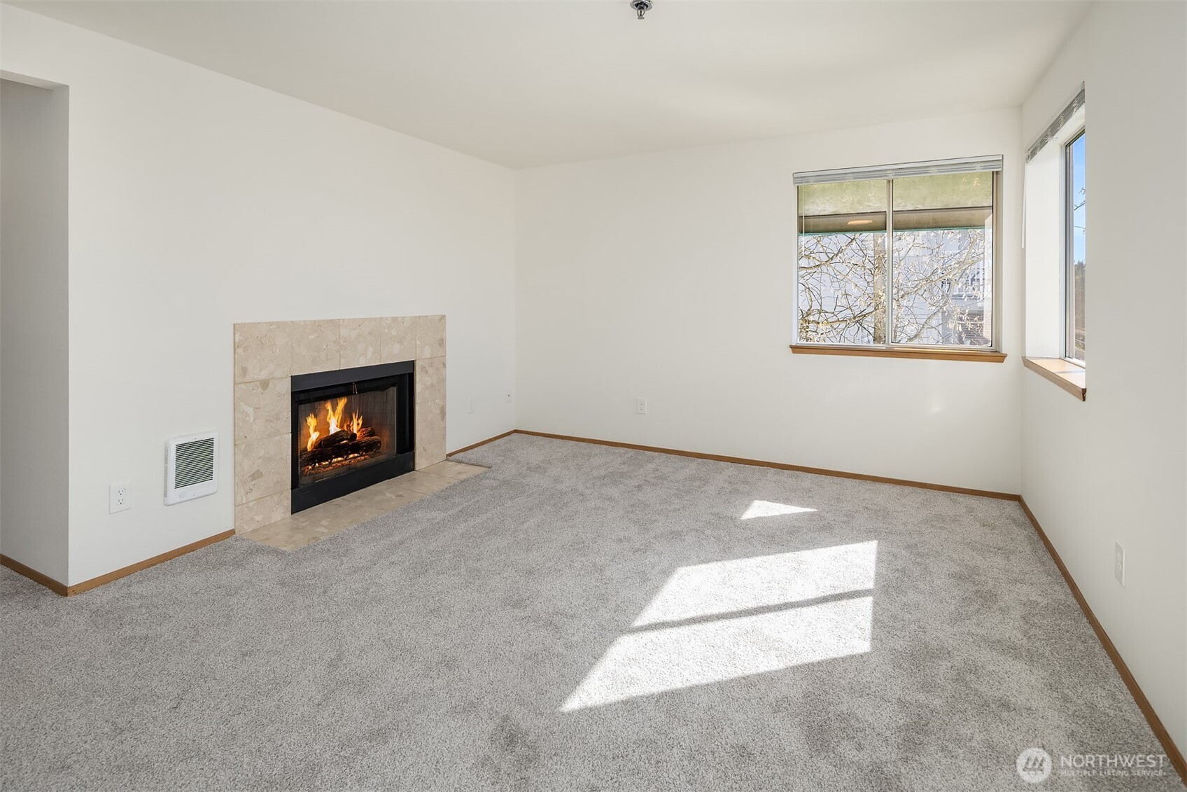 28602 16th Avenue S #301, Federal Way, WA 98003-6116