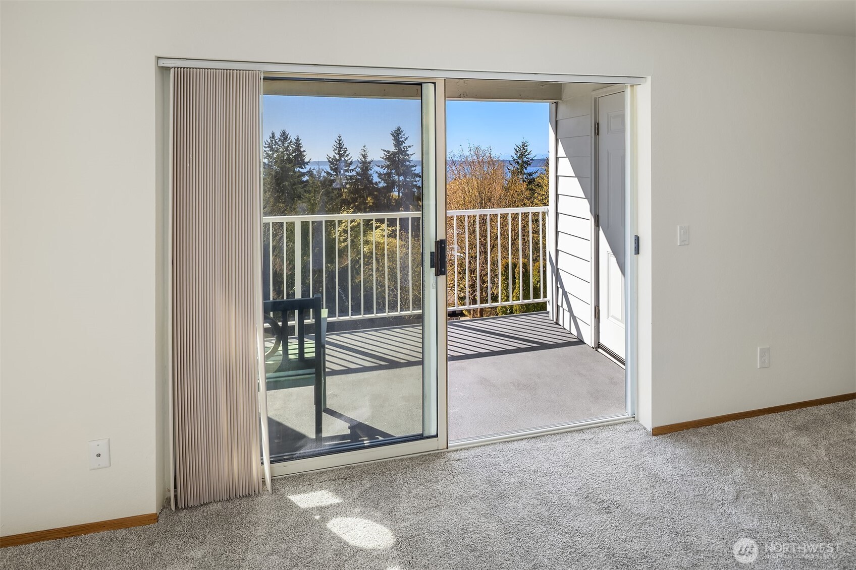 28602 16th Avenue S #301, Federal Way, WA 98003-6116