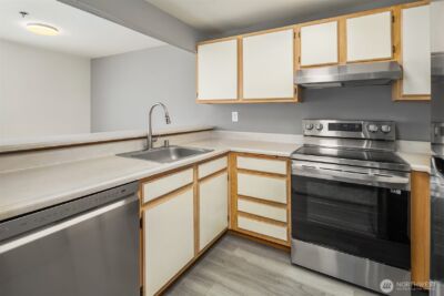28602 16th Avenue S #301, Federal Way, WA 98003-6116 - Photo 6