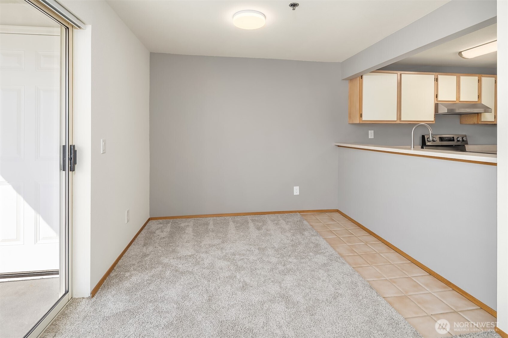 28602 16th Avenue S #301, Federal Way, WA 98003-6116