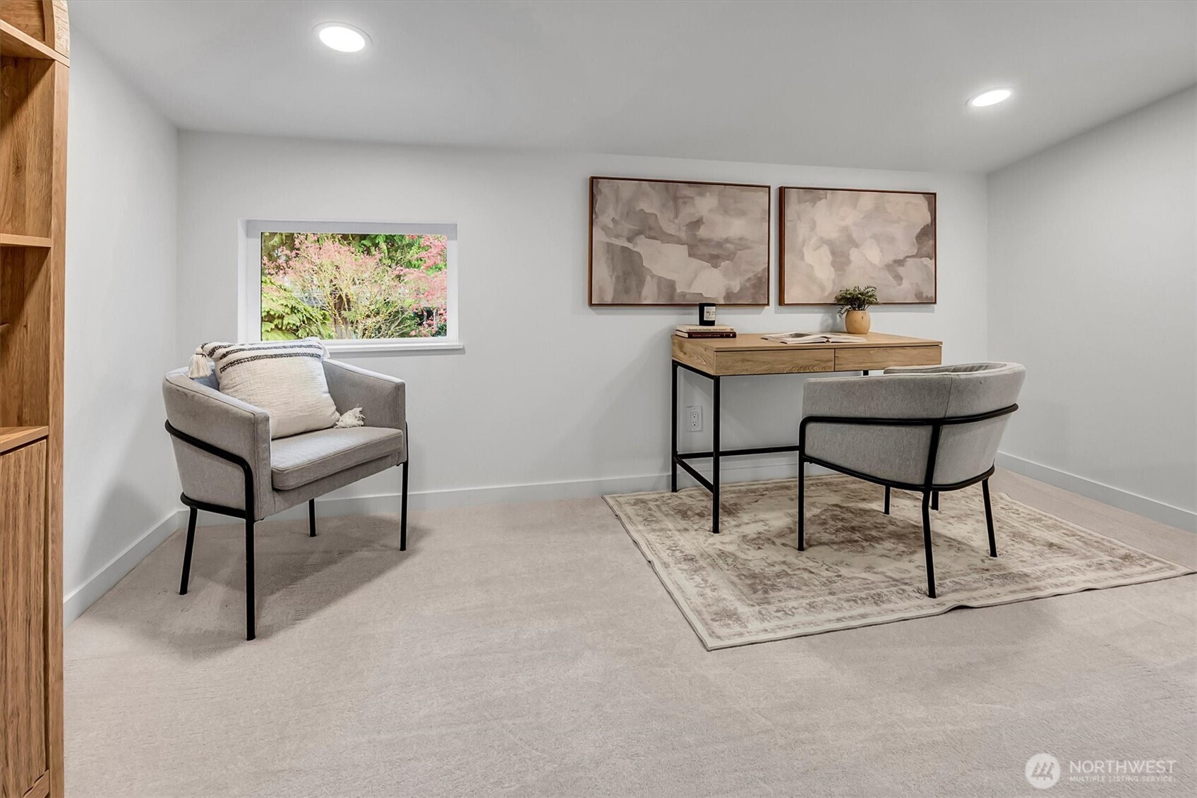 560 NE Alder Street , Issaquah, WA 98027
