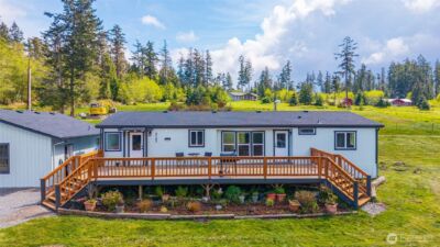 2192 Nautilus Road , Freeland, WA 98249
