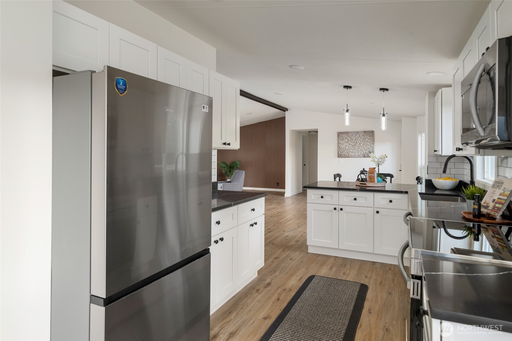 2192 Nautilus Road , Freeland, WA 98249