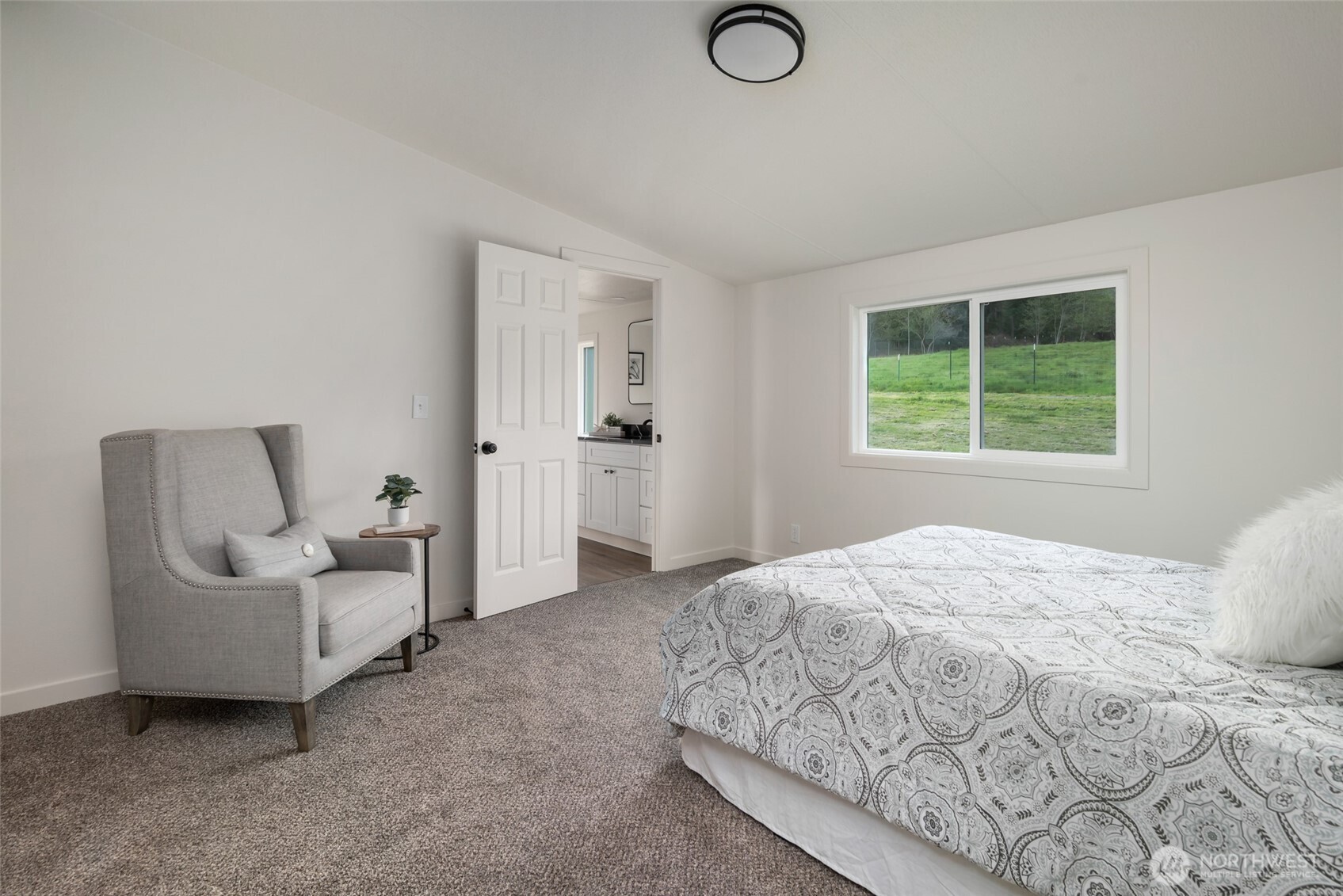 2192 Nautilus Road , Freeland, WA 98249