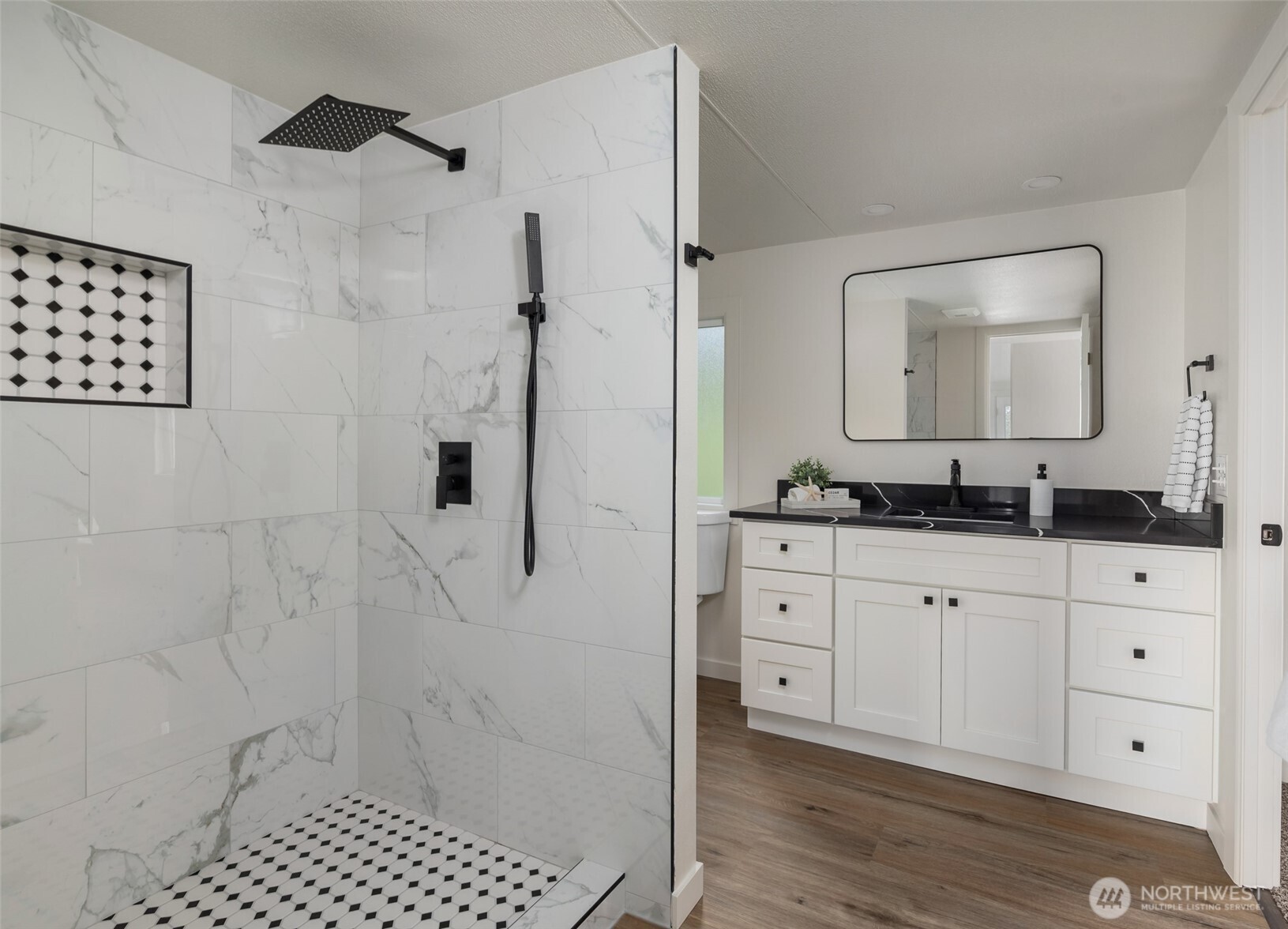 2192 Nautilus Road , Freeland, WA 98249