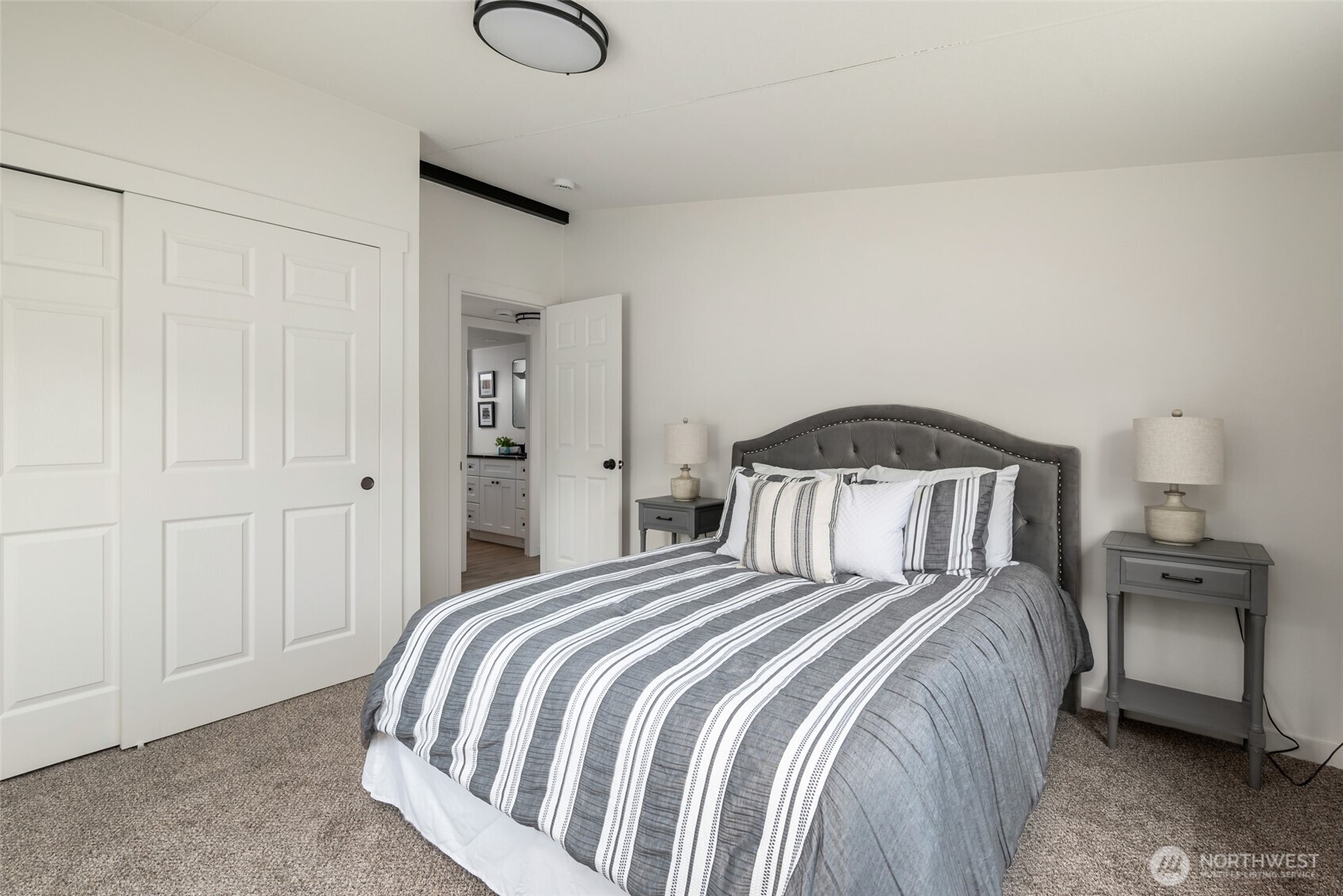 2192 Nautilus Road , Freeland, WA 98249