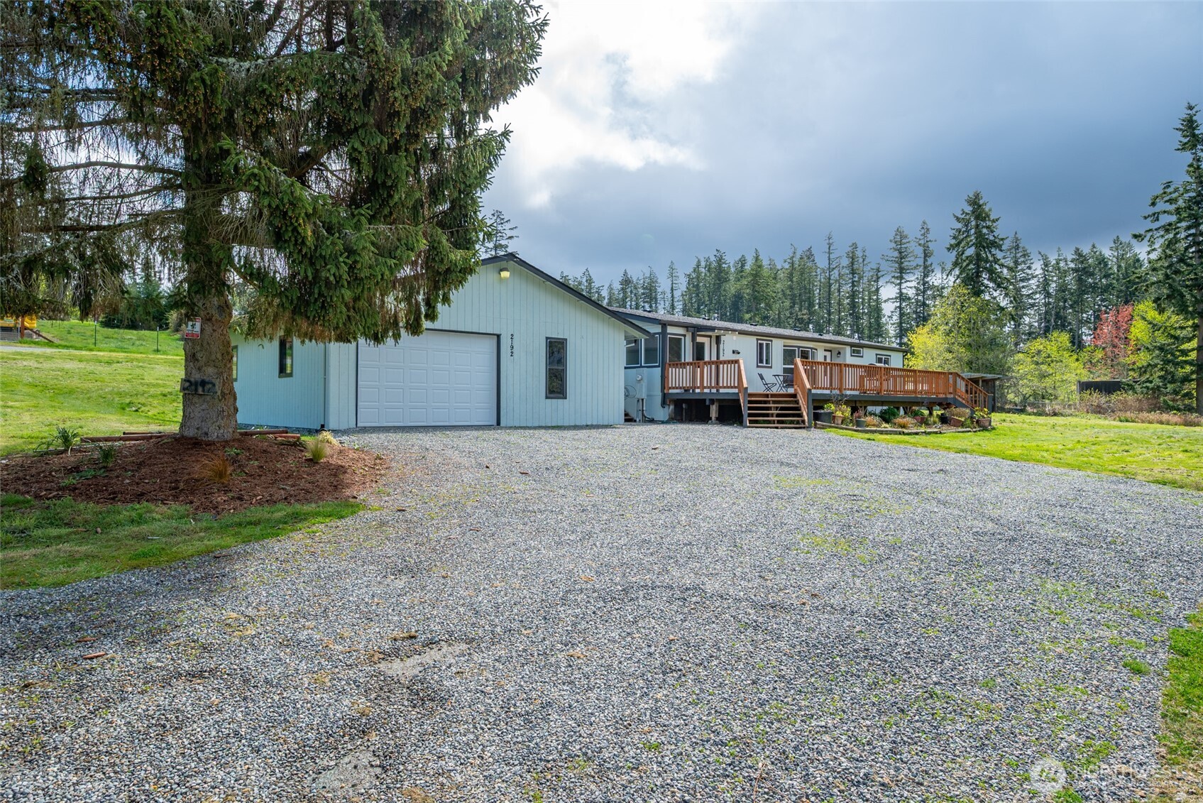 2192 Nautilus Road , Freeland, WA 98249