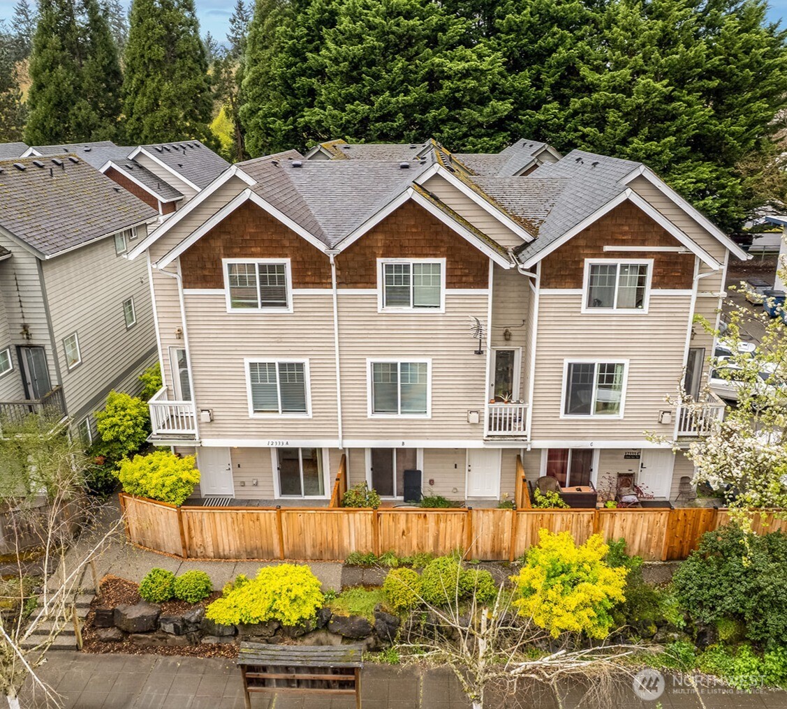 12333 28th Avenue NE #A, Seattle, WA 98125