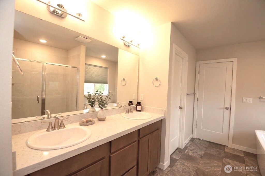 4511 Eddie Lane , Blaine, WA 98230