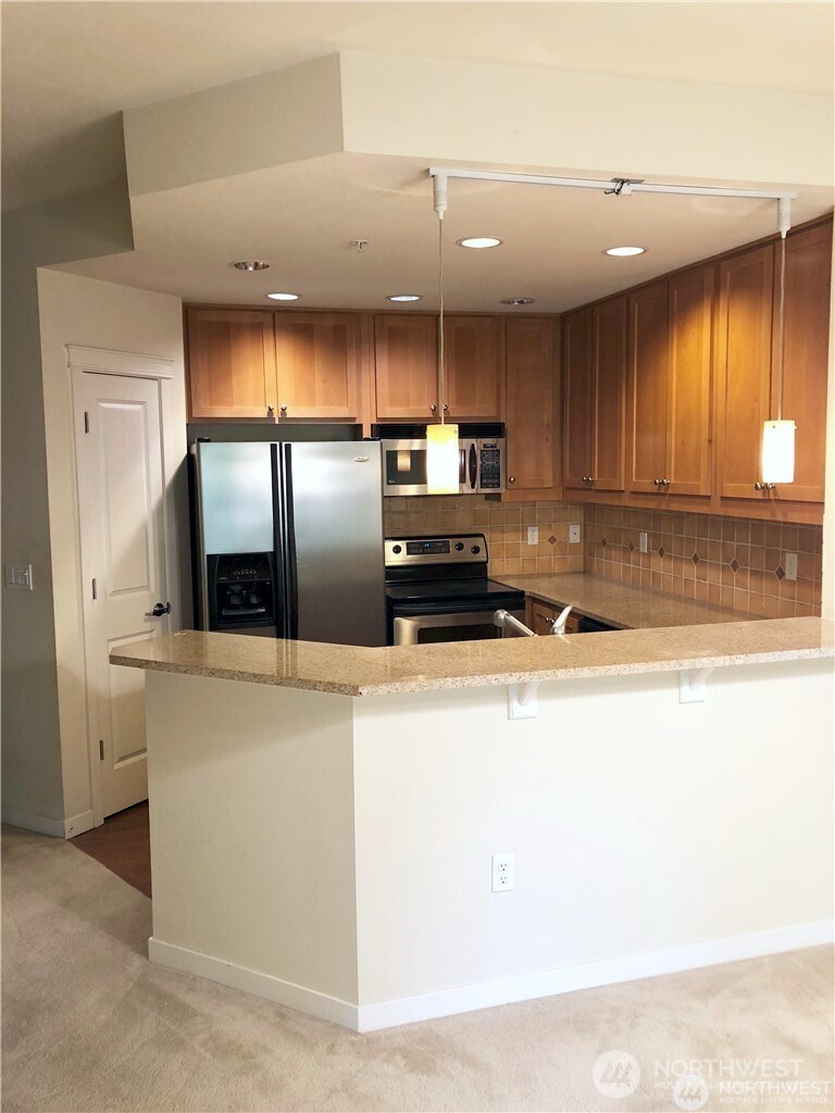 4321 Issaquah-Pine Lake Road SE #408, Sammamish, WA 98075