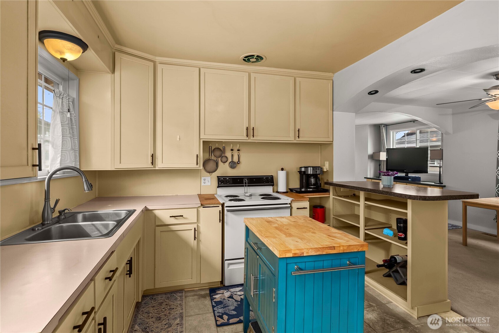3805 A Street , Tacoma, WA 98418