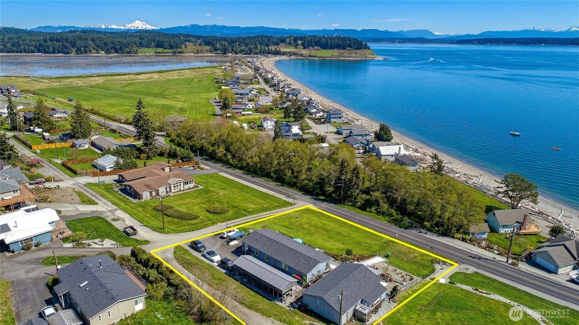 597 Waterline Loop , Camano Island, WA 98282