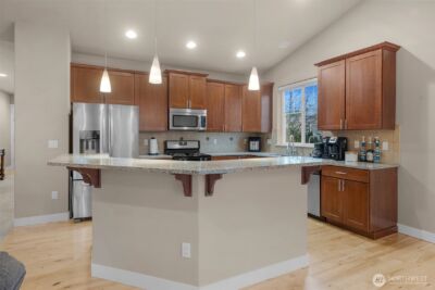 2210 Lincoln Place , Snohomish, WA 98290 - Photo 9