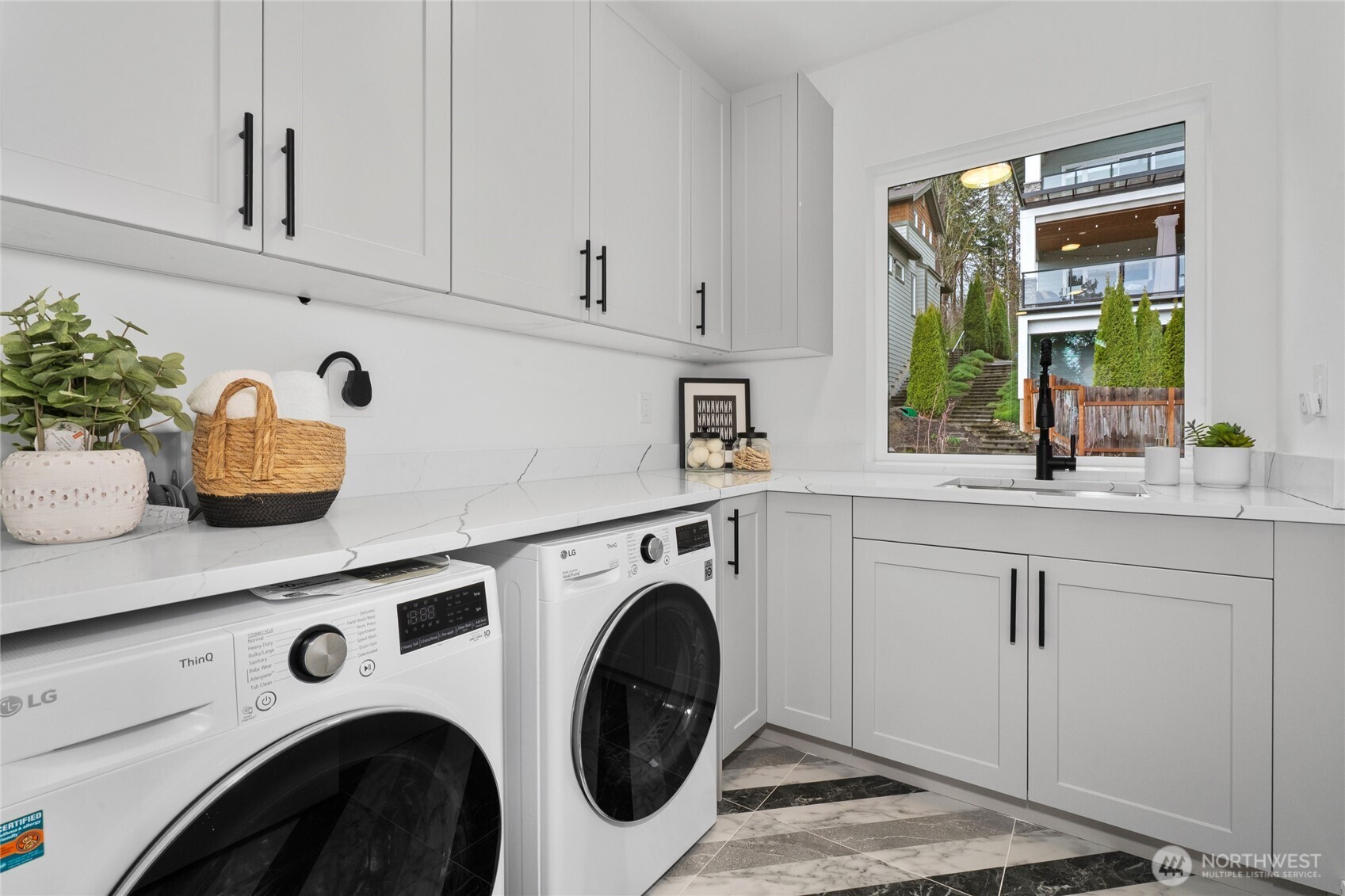 11855 89th Place NE, Kirkland, WA 98034