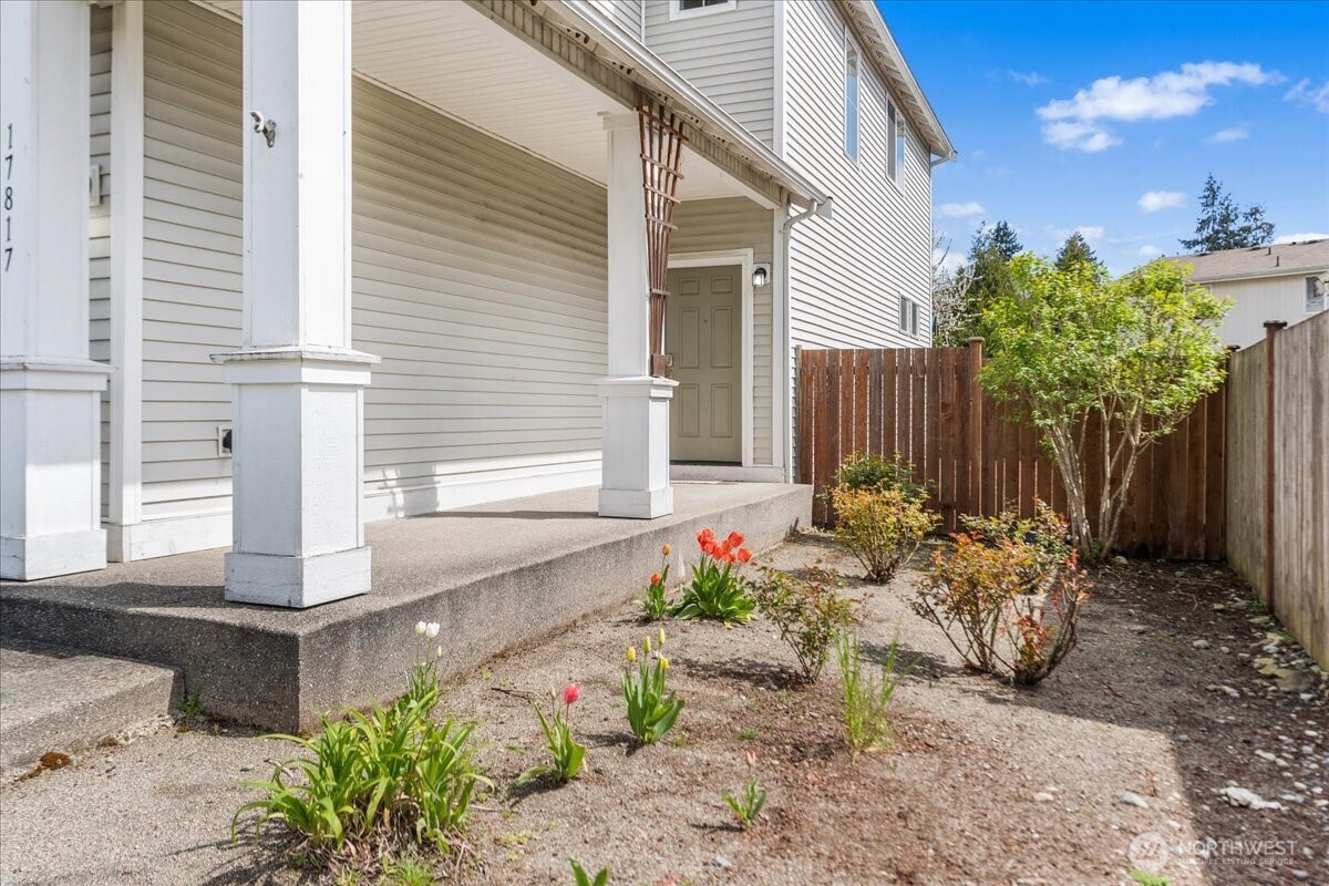 17817 36th Avenue E, Tacoma, WA 98446
