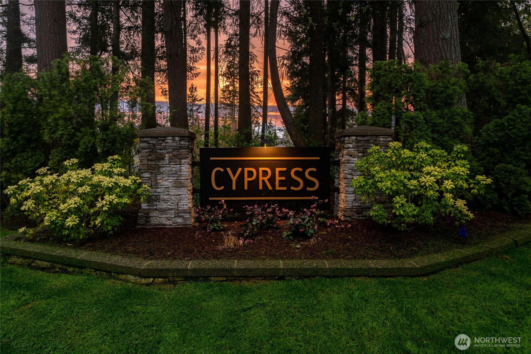 15211 SE 12th Drive , Mill Creek, WA 98012