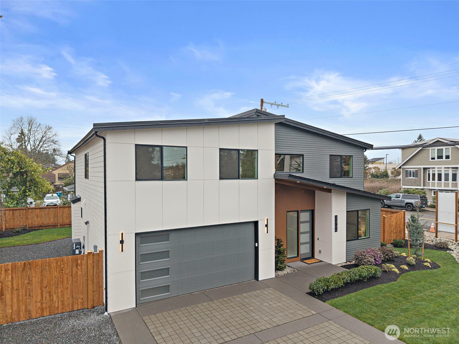 23708 84th Avenue W, Edmonds, WA 98026