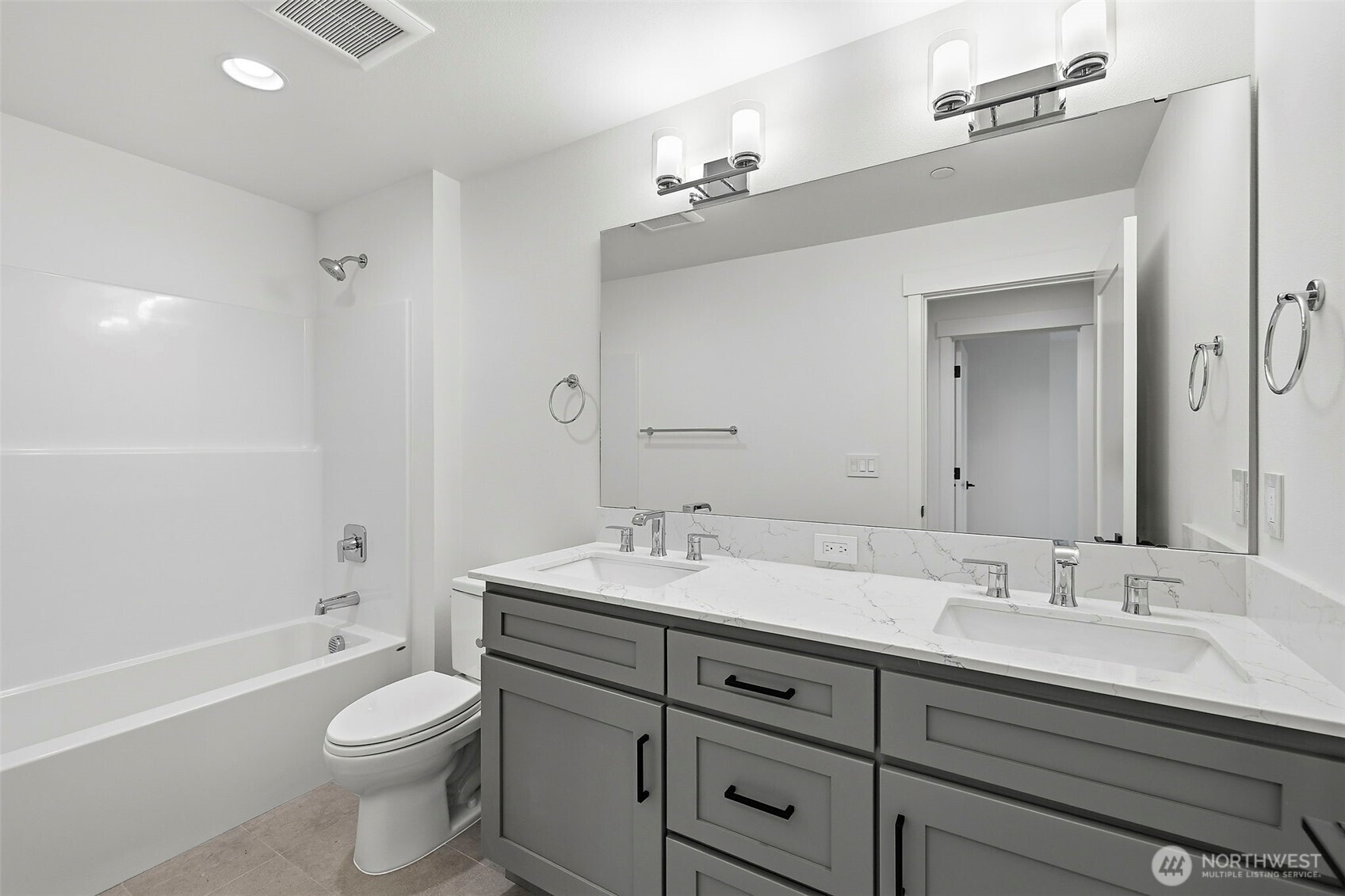 23708 84th Avenue W, Edmonds, WA 98026