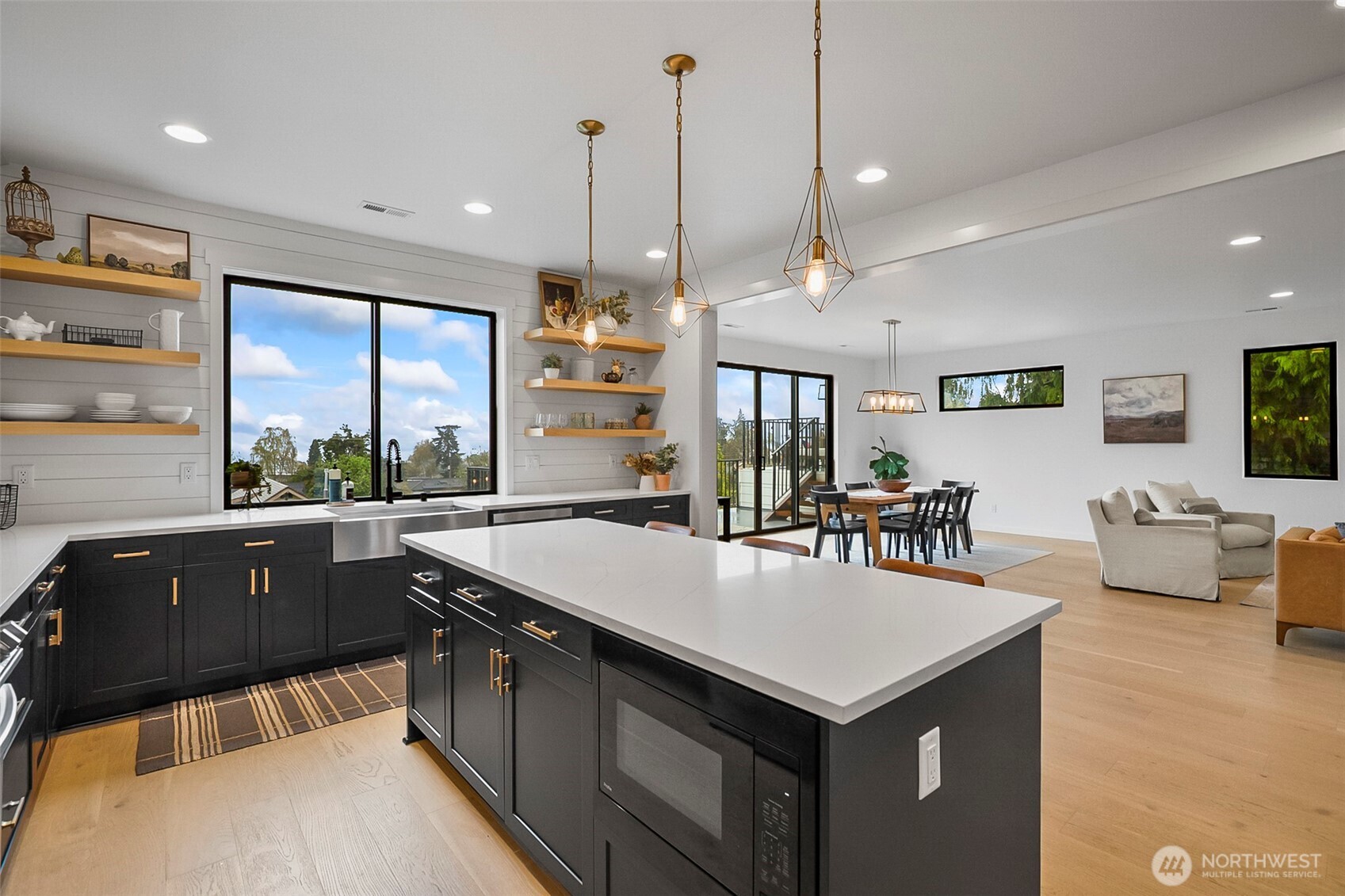 914 6th Street , Mukilteo, WA 98275