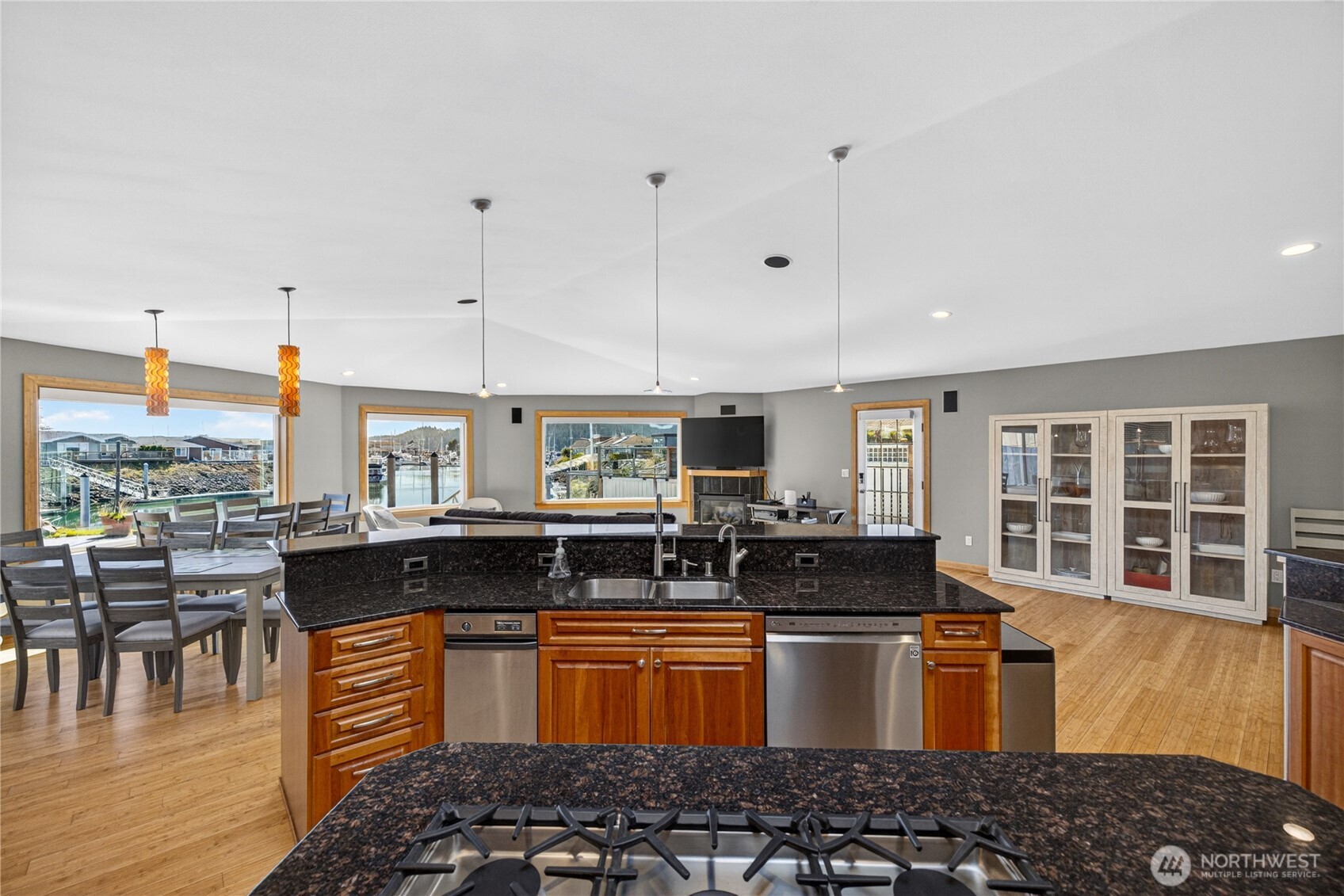 5309 Doon Way , Anacortes, WA 98221-2913