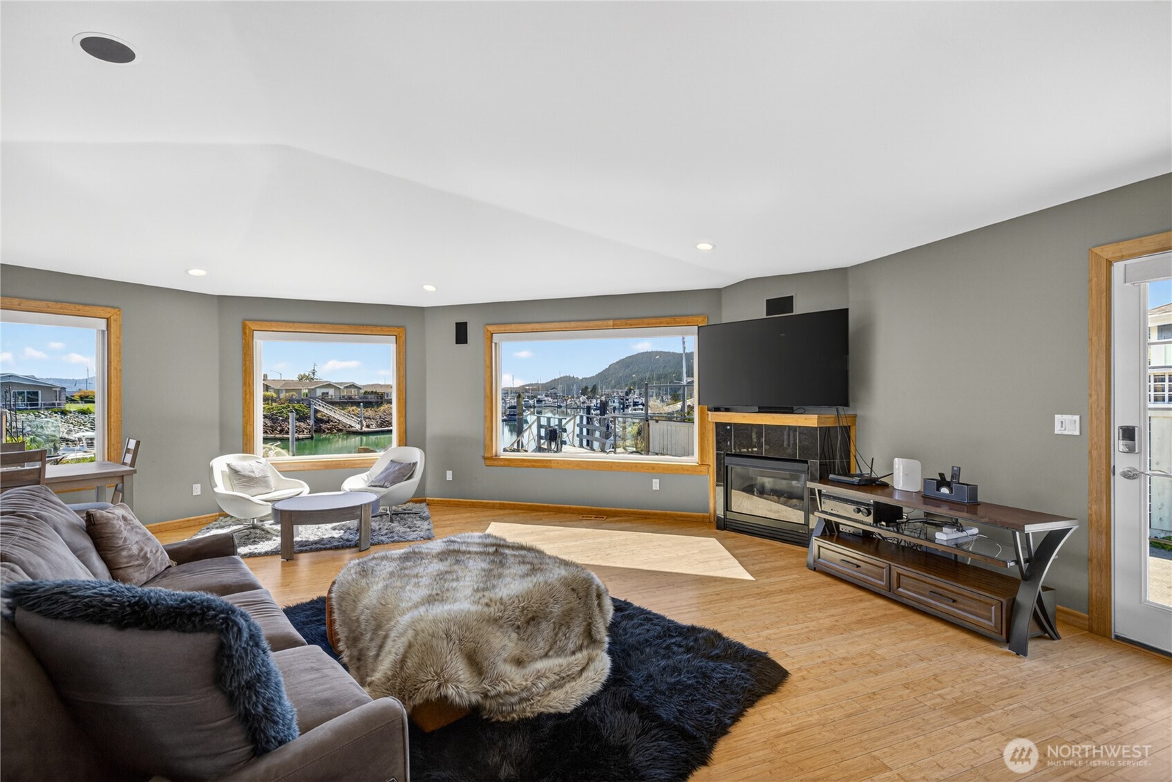 5309 Doon Way , Anacortes, WA 98221-2913