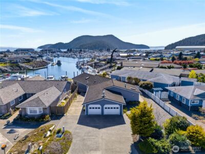 5309 Doon Way , Anacortes, WA 98221-2913