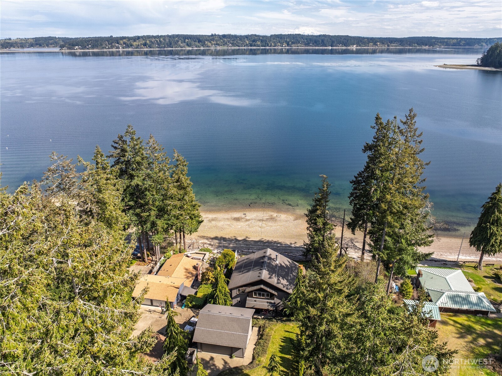 630 E Treasure Island Drive , Allyn, WA 98524