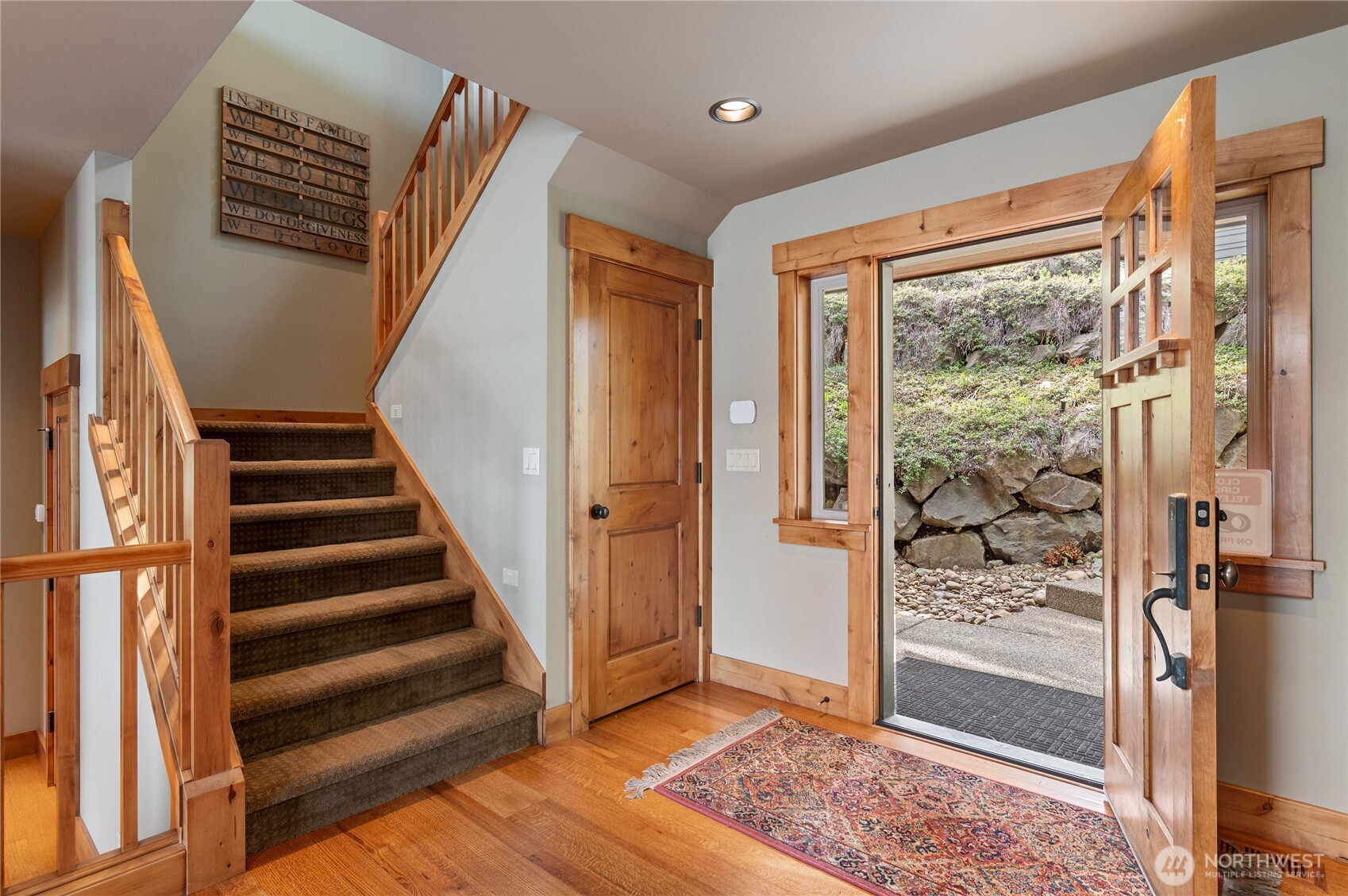 630 E Treasure Island Drive , Allyn, WA 98524