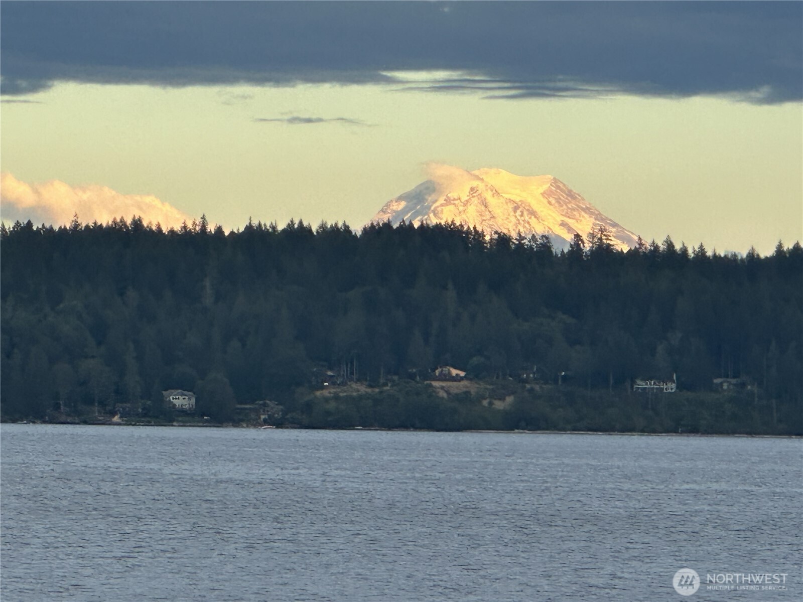 630 E Treasure Island Drive , Allyn, WA 98524
