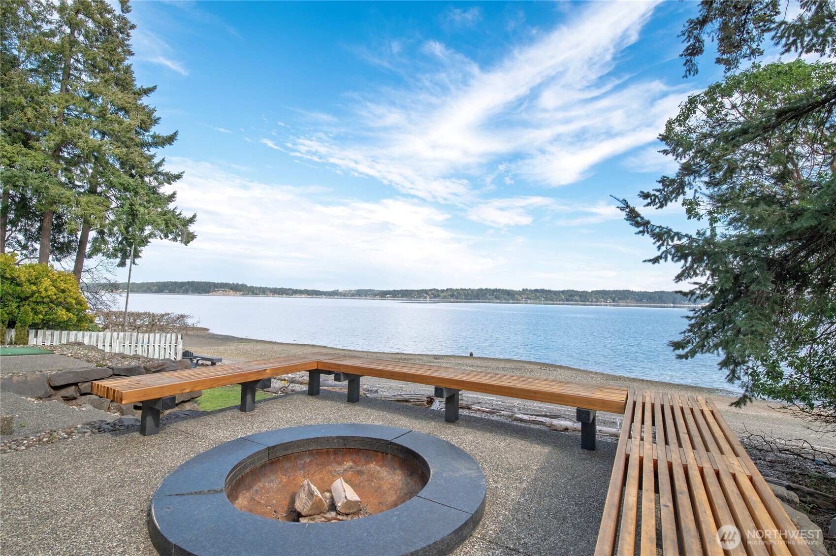 630 E Treasure Island Drive , Allyn, WA 98524