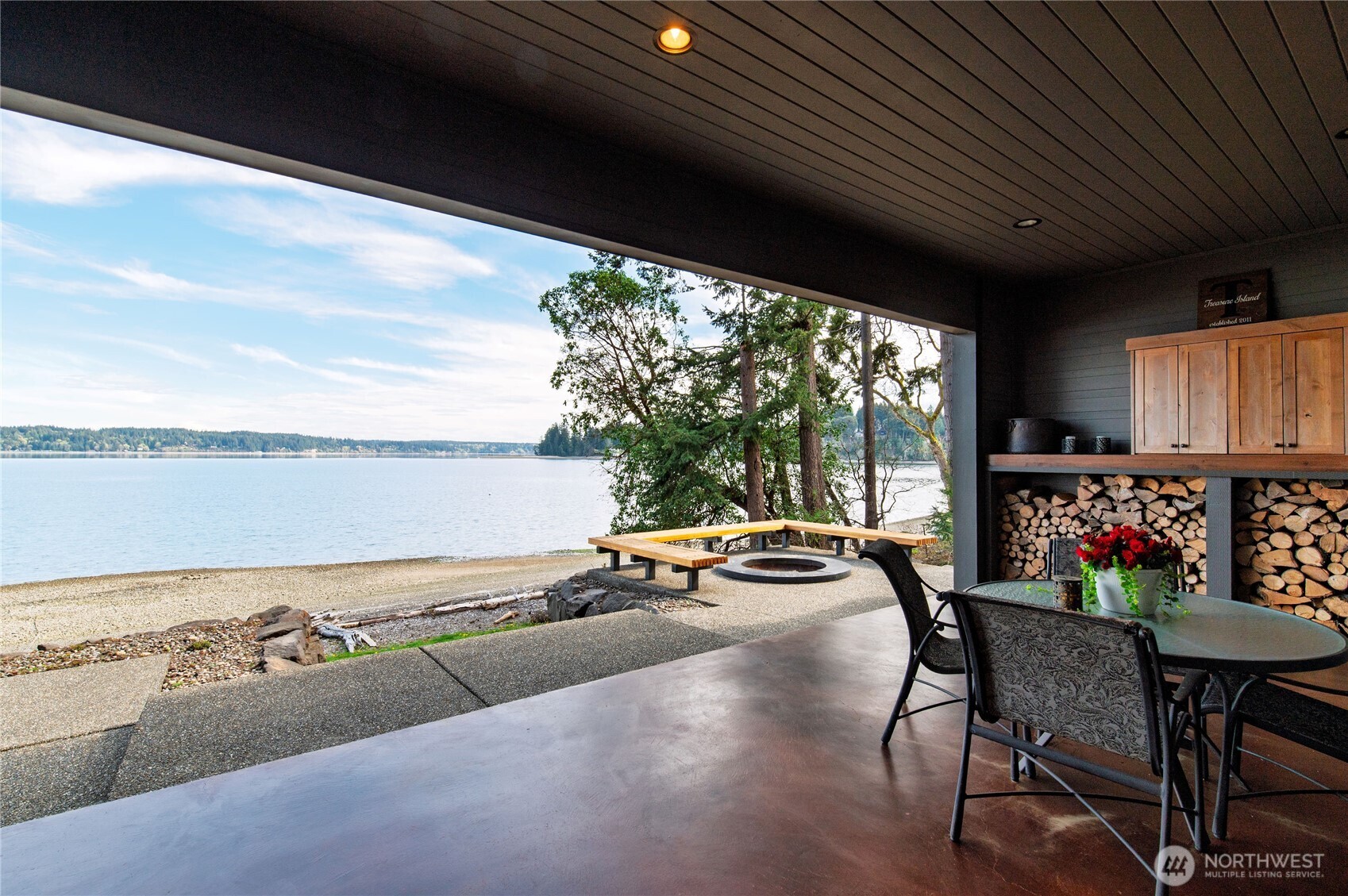 630 E Treasure Island Drive , Allyn, WA 98524