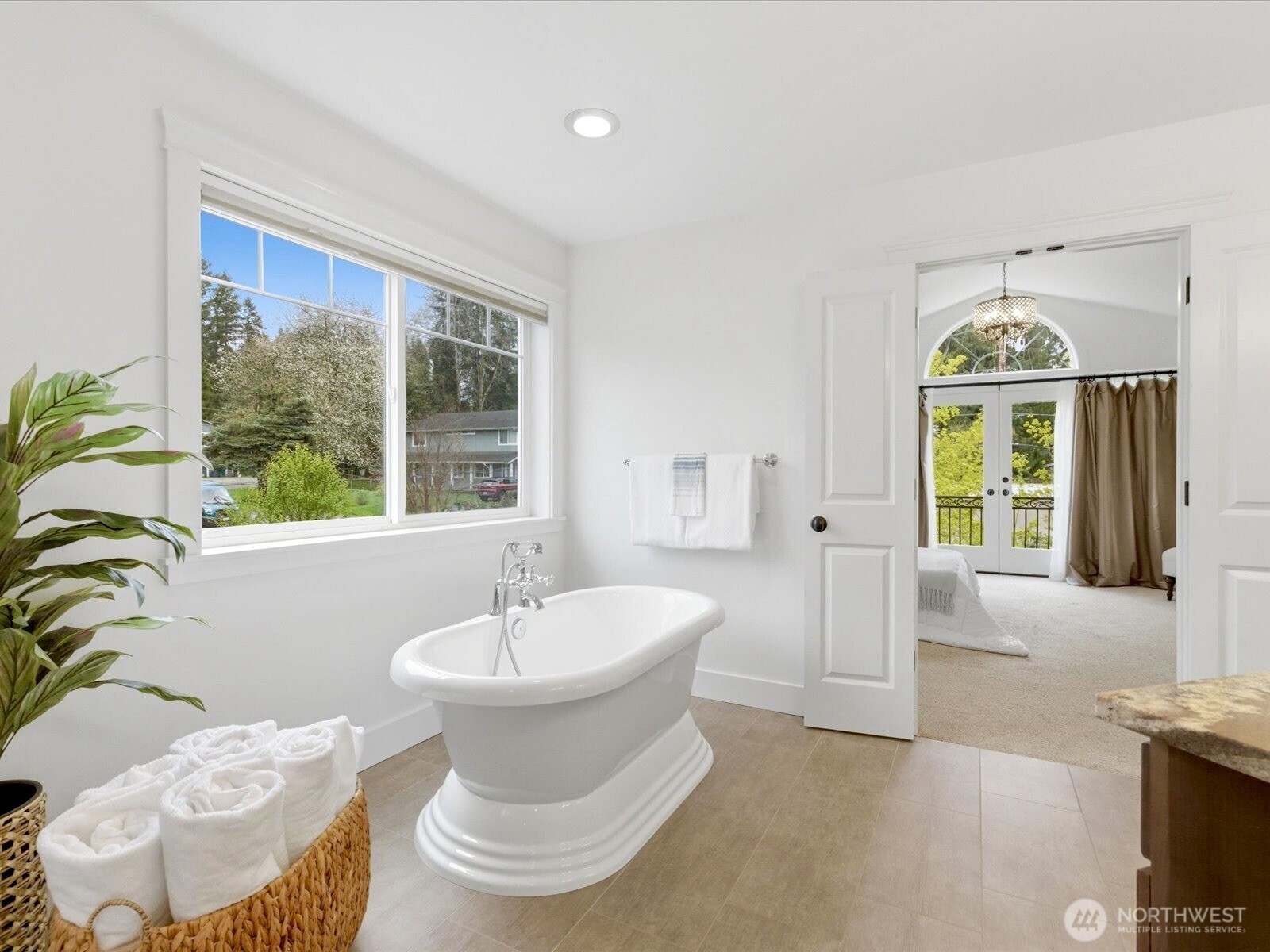 26620 NE Valley Street , Duvall, WA 98019