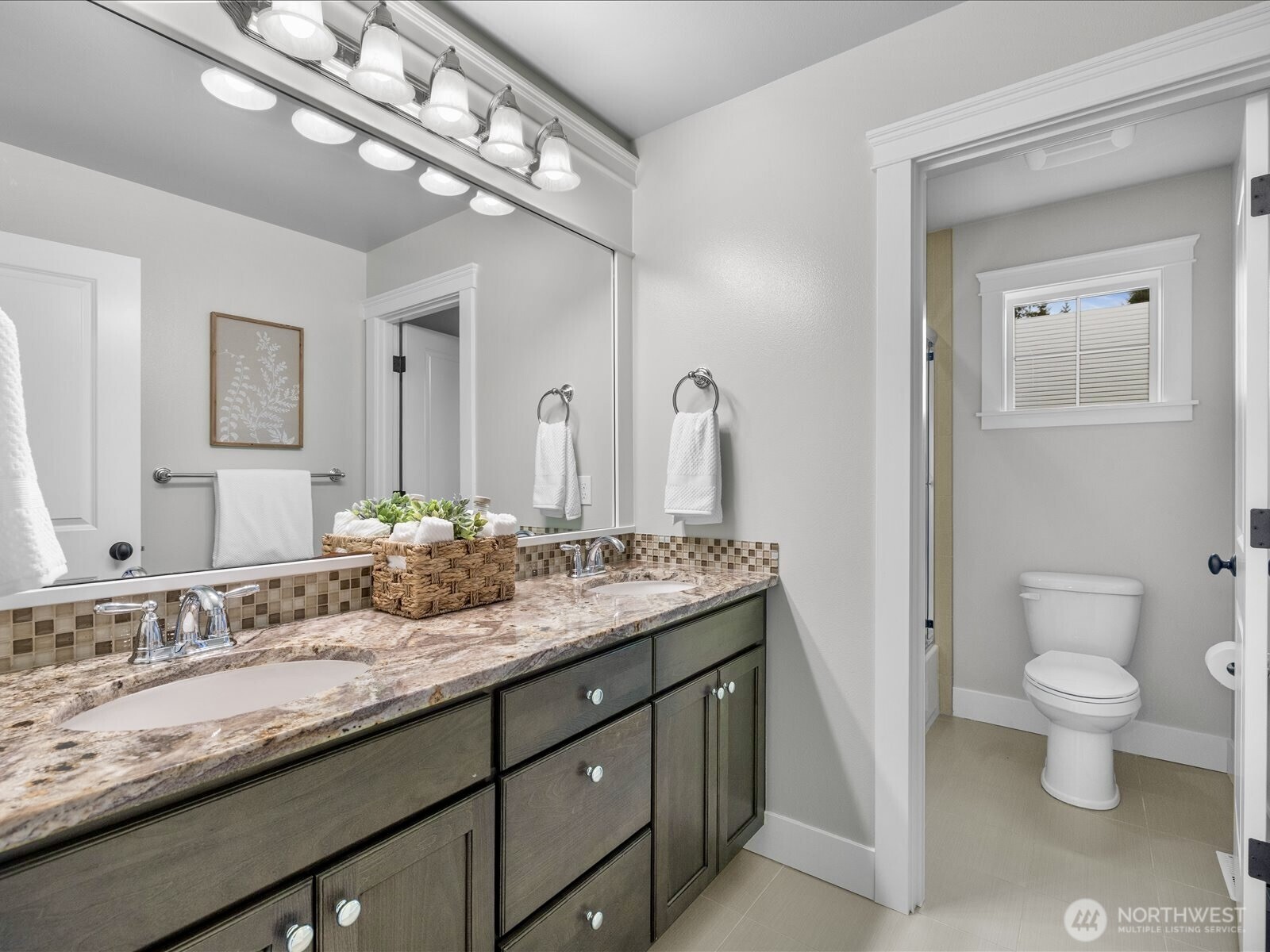 26620 NE Valley Street , Duvall, WA 98019