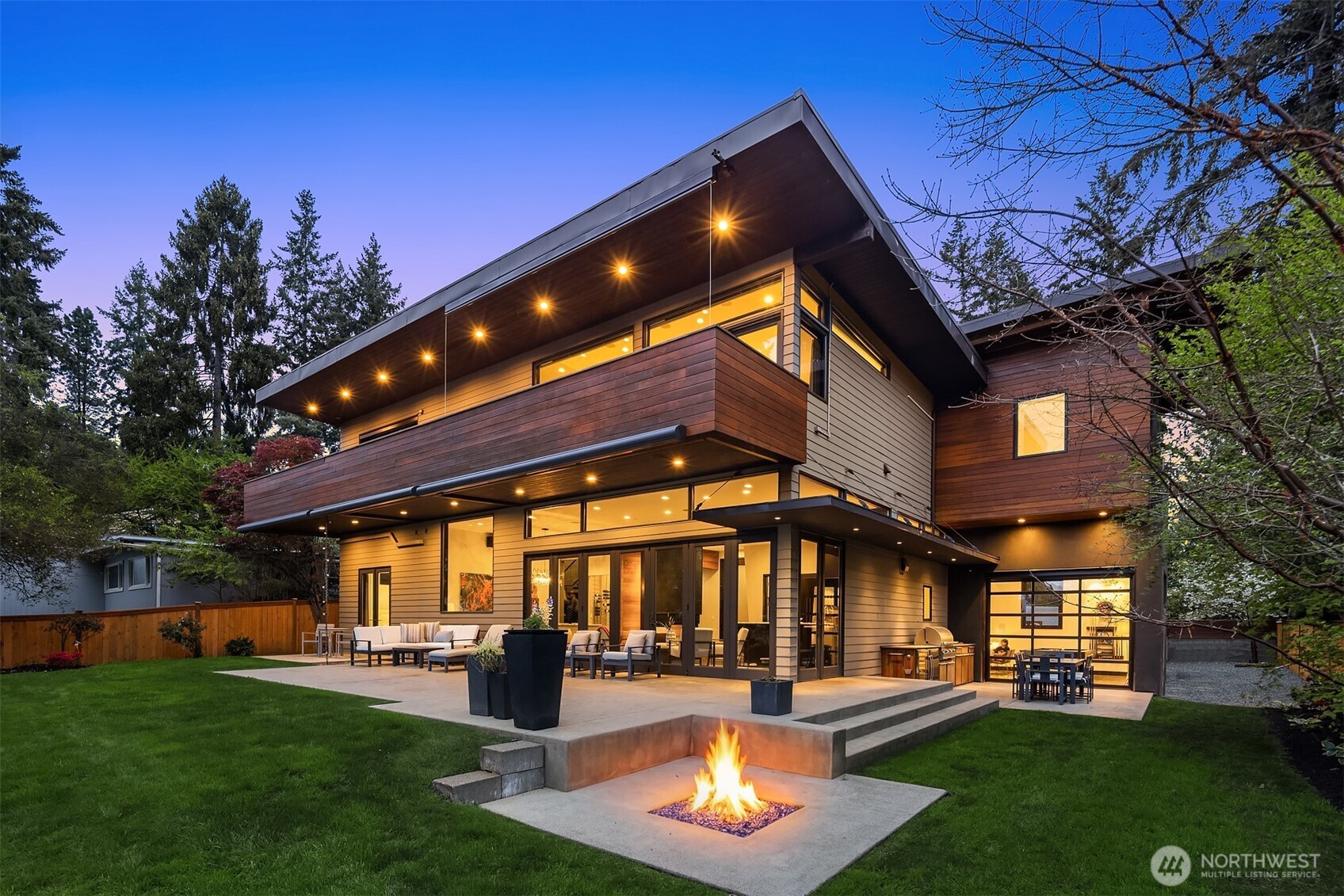 10314 SE 25th Street , Bellevue, WA 98004