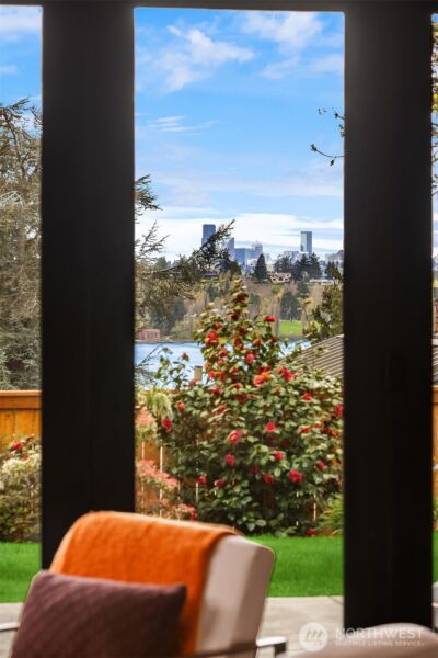 10314 SE 25th Street , Bellevue, WA 98004 - Photo 12