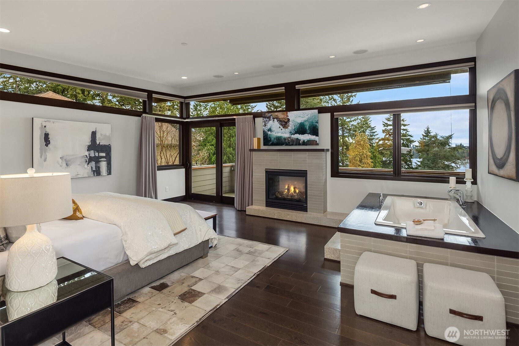 10314 SE 25th Street , Bellevue, WA 98004