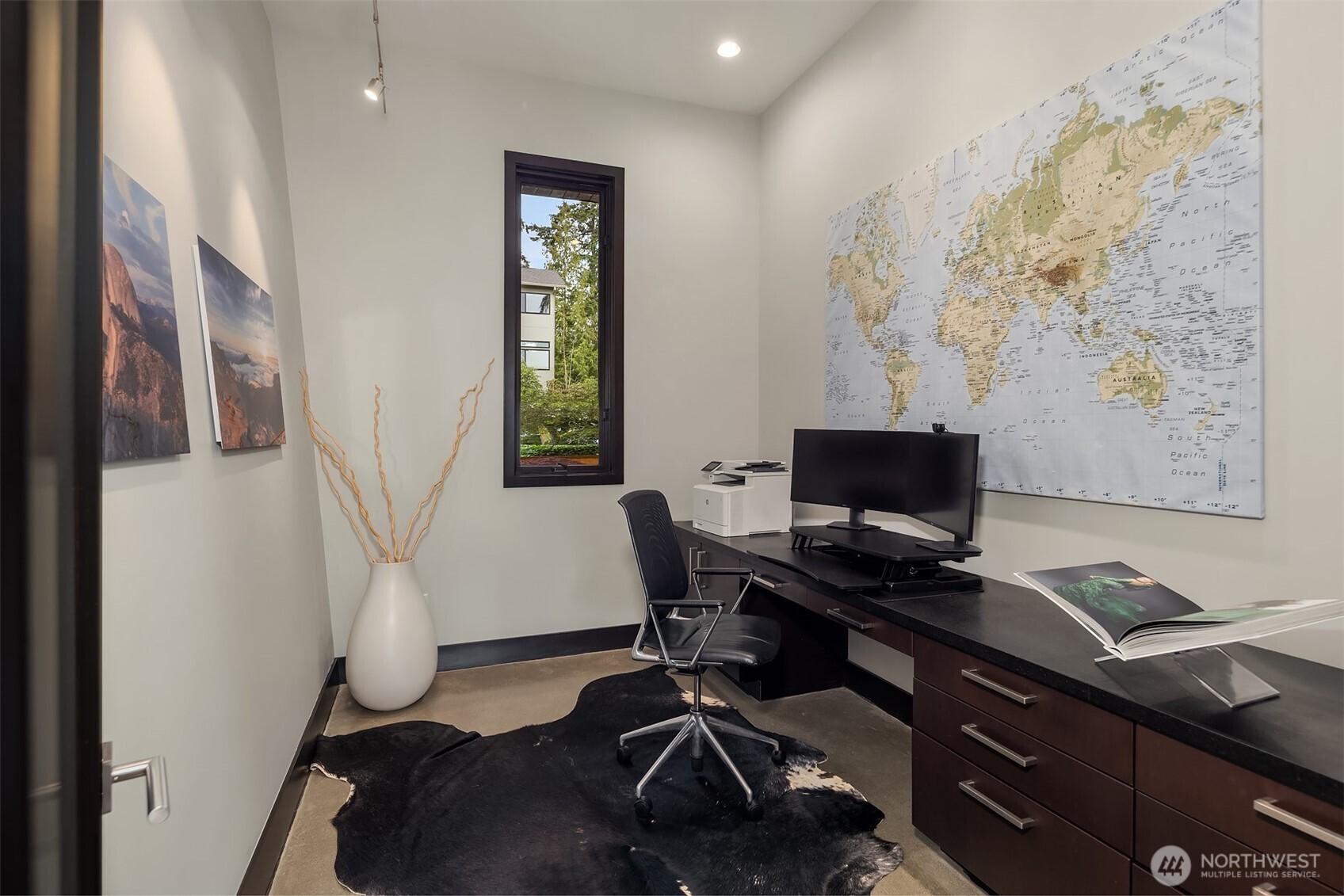 10314 SE 25th Street , Bellevue, WA 98004