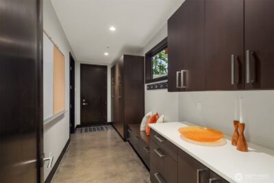 10314 SE 25th Street , Bellevue, WA 98004 - Photo 35