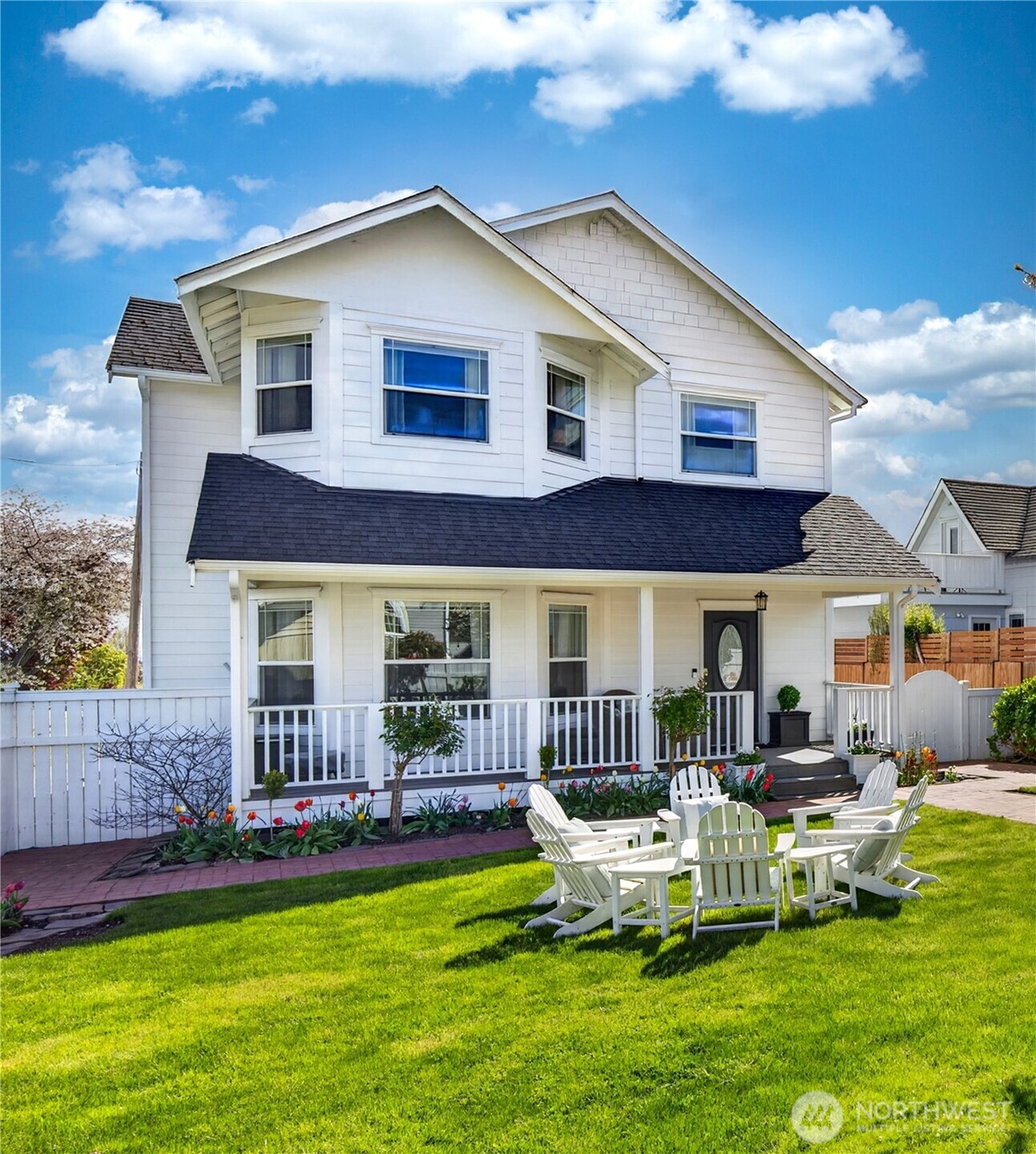 2913 K Avenue , Anacortes, WA 98221