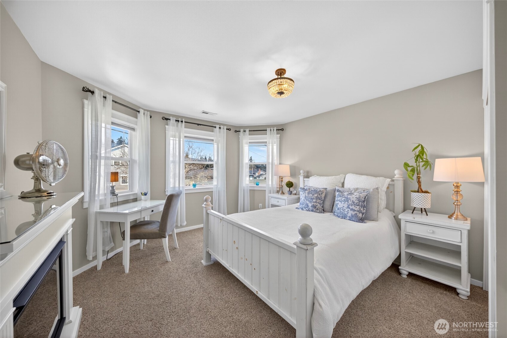 2913 K Avenue , Anacortes, WA 98221