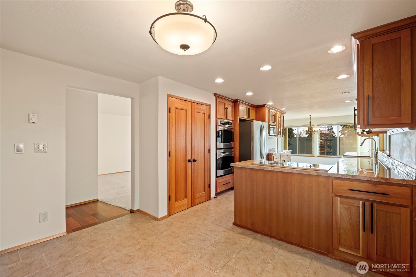 132 N 132nd Street #402, Seattle, WA 98133