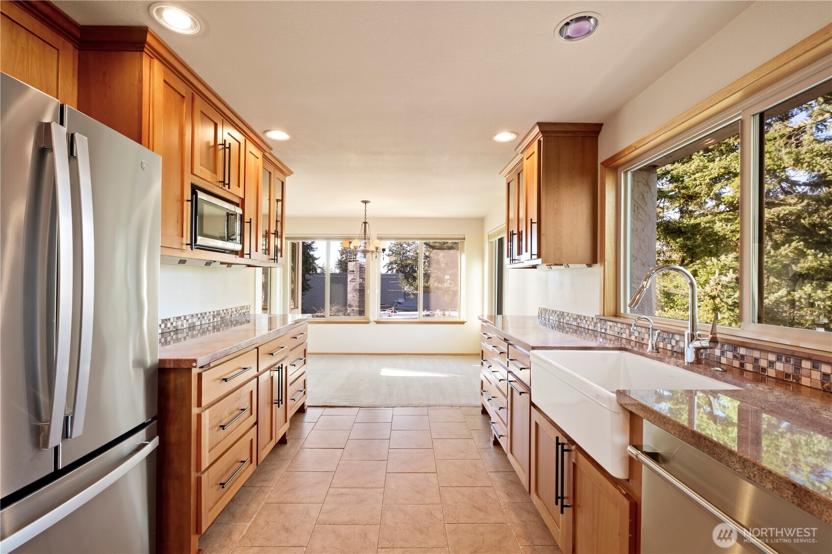 132 N 132nd Street #402, Seattle, WA 98133