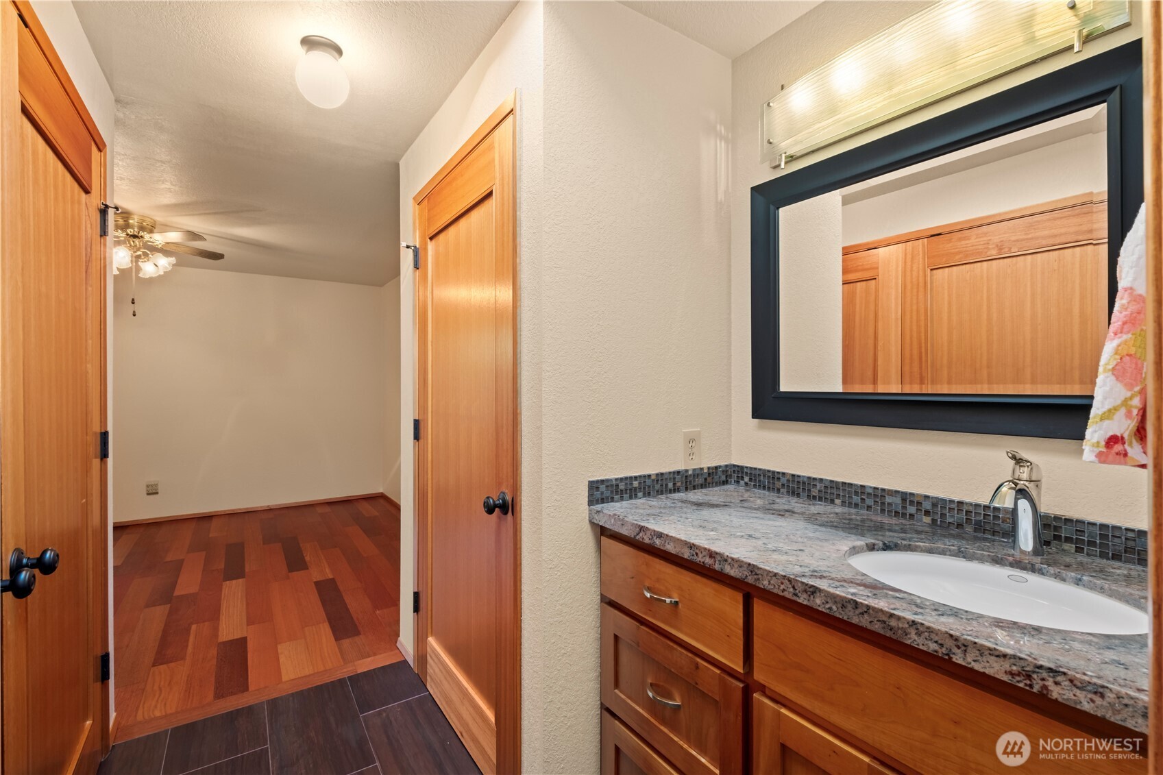 132 N 132nd Street #402, Seattle, WA 98133