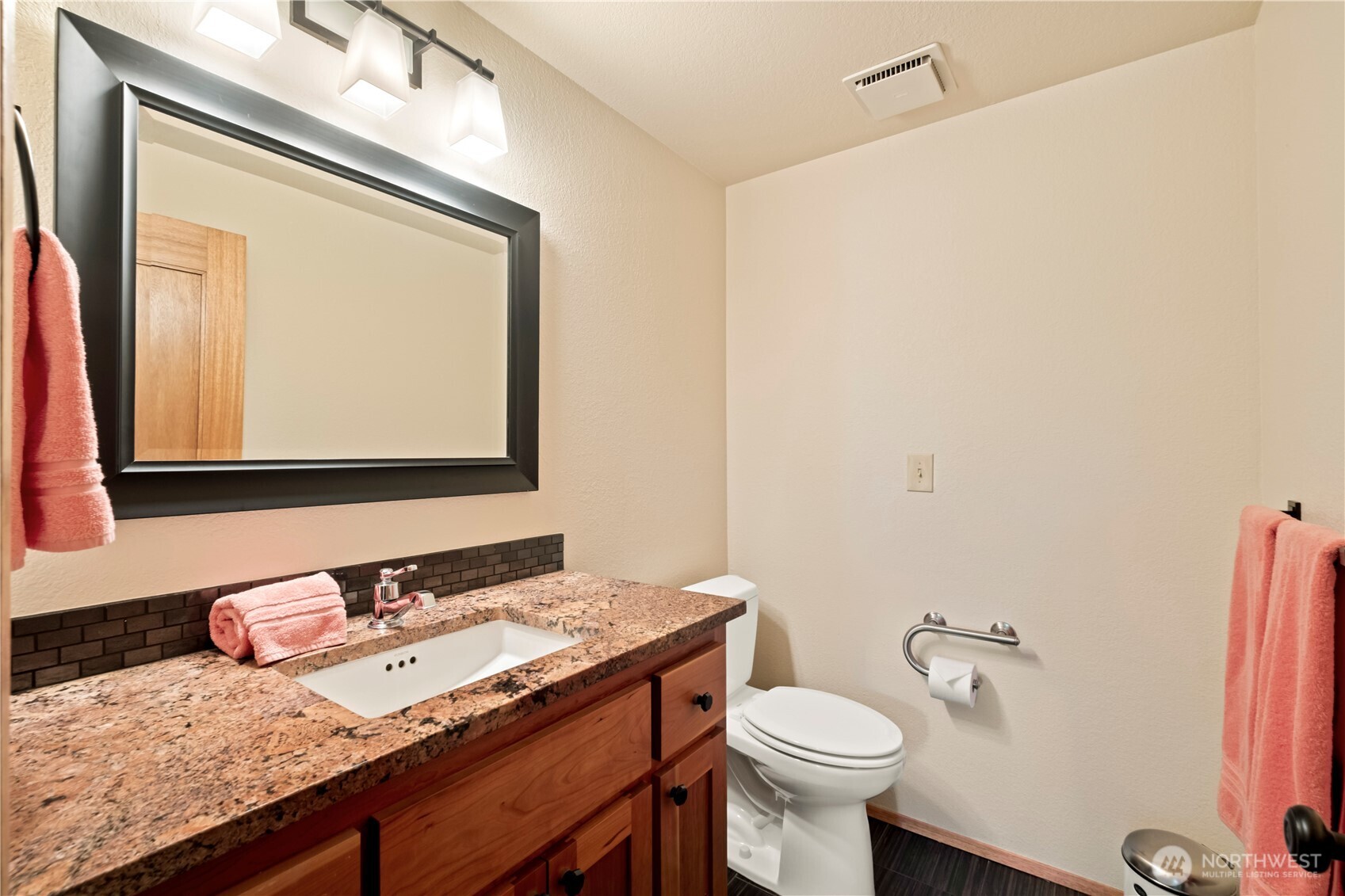 132 N 132nd Street #402, Seattle, WA 98133