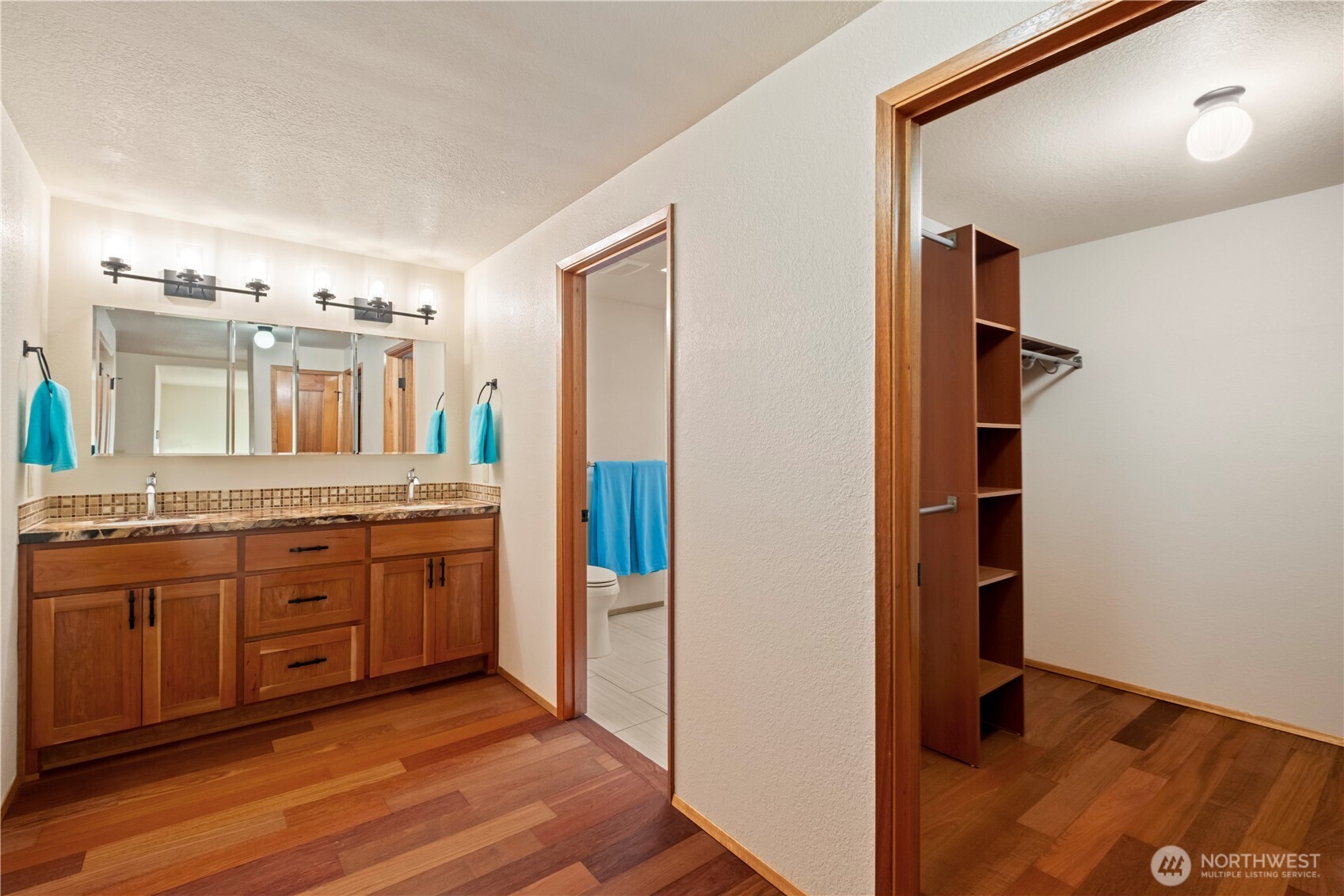 132 N 132nd Street #402, Seattle, WA 98133