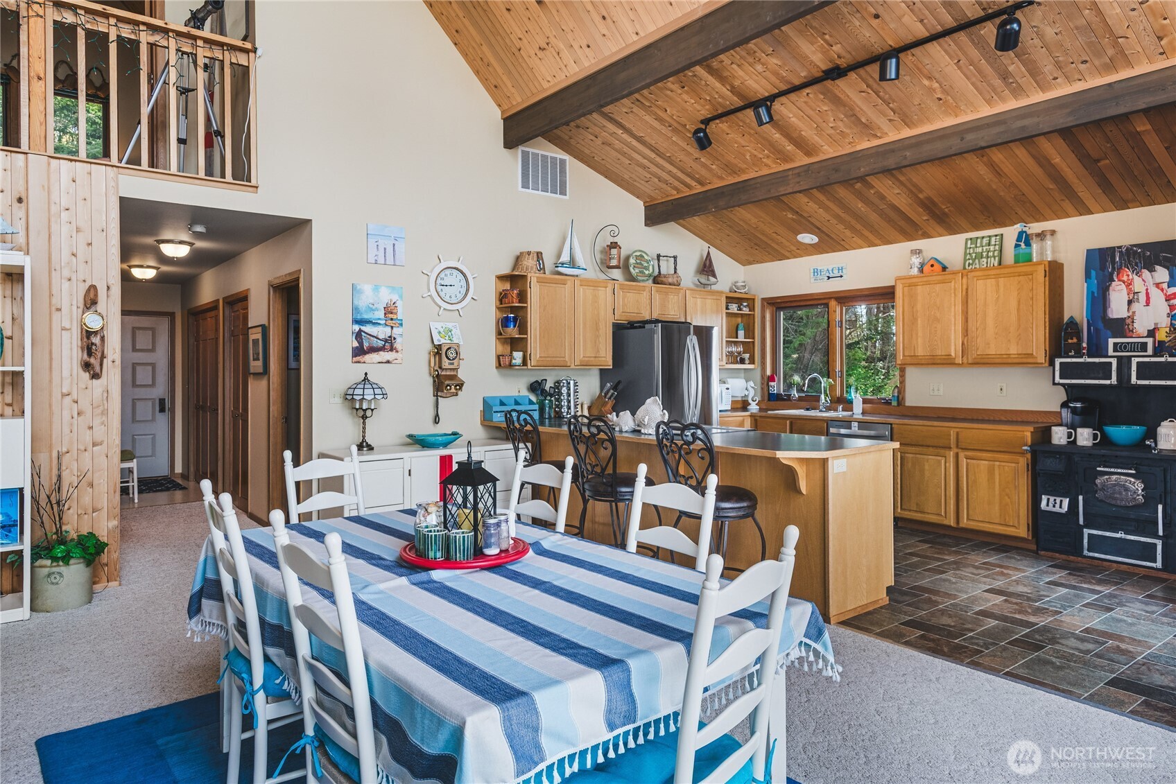 7616 Cypress Way , Anacortes, WA 98221