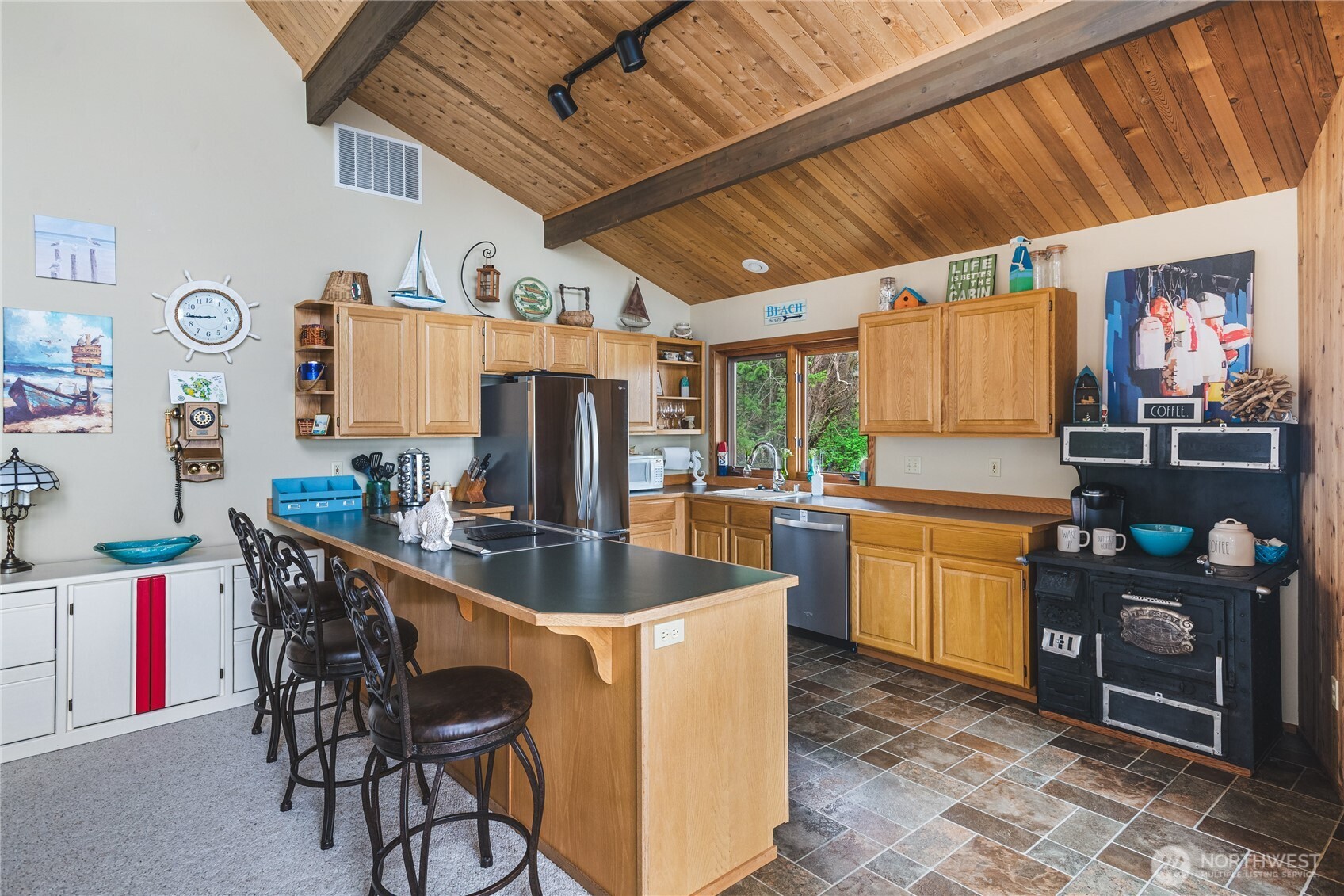 7616 Cypress Way , Anacortes, WA 98221